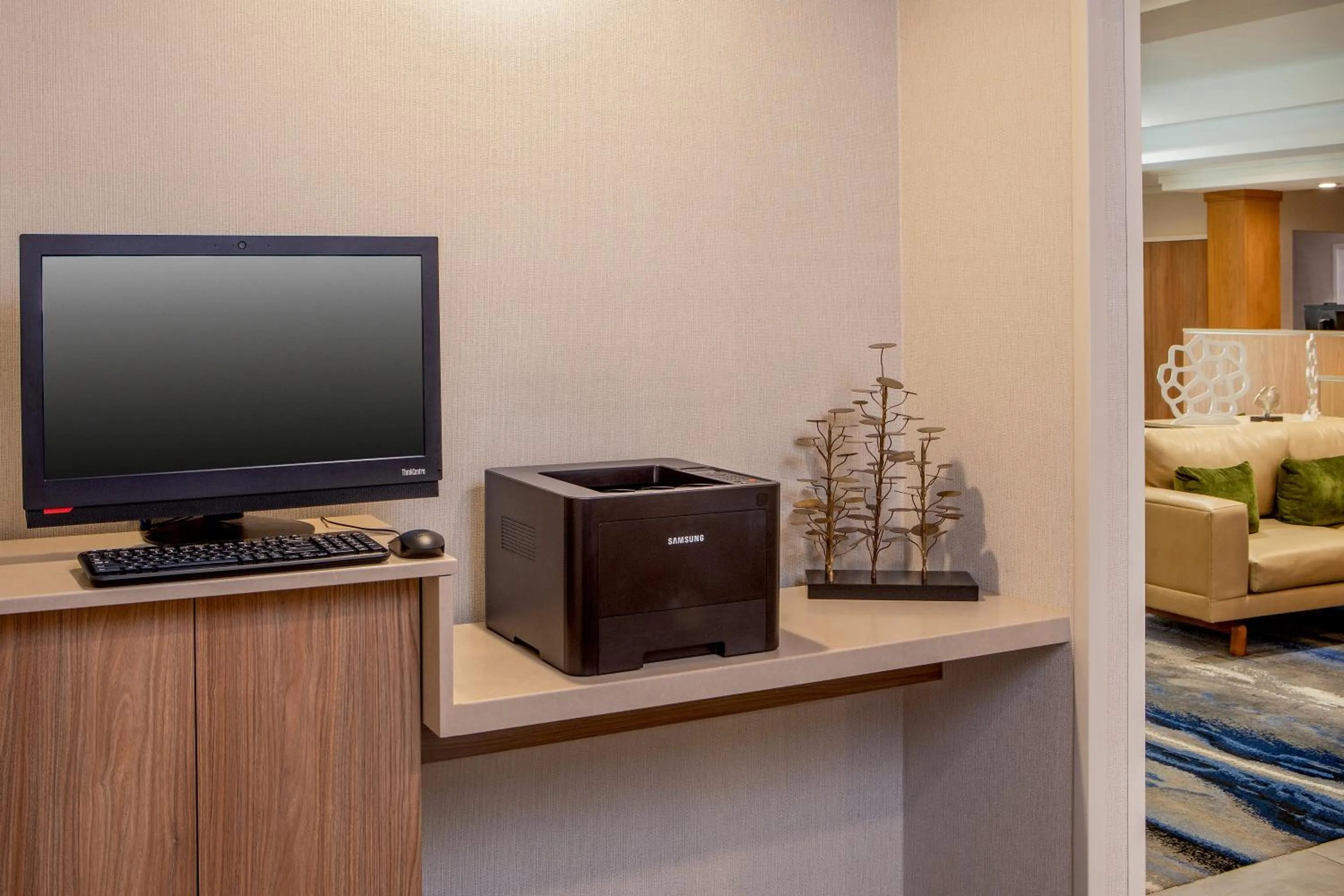 Business facilities in Fairfield Inn & Suites by Marriott Brunswick Freeport