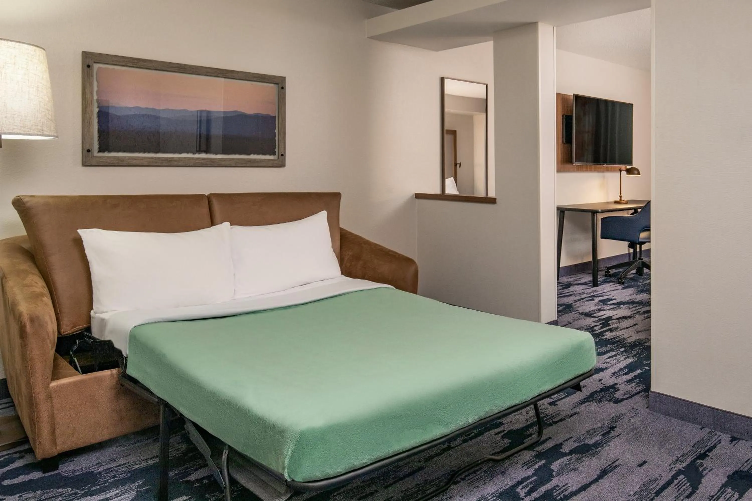 Bed in Fairfield Inn & Suites by Marriott Brunswick Freeport