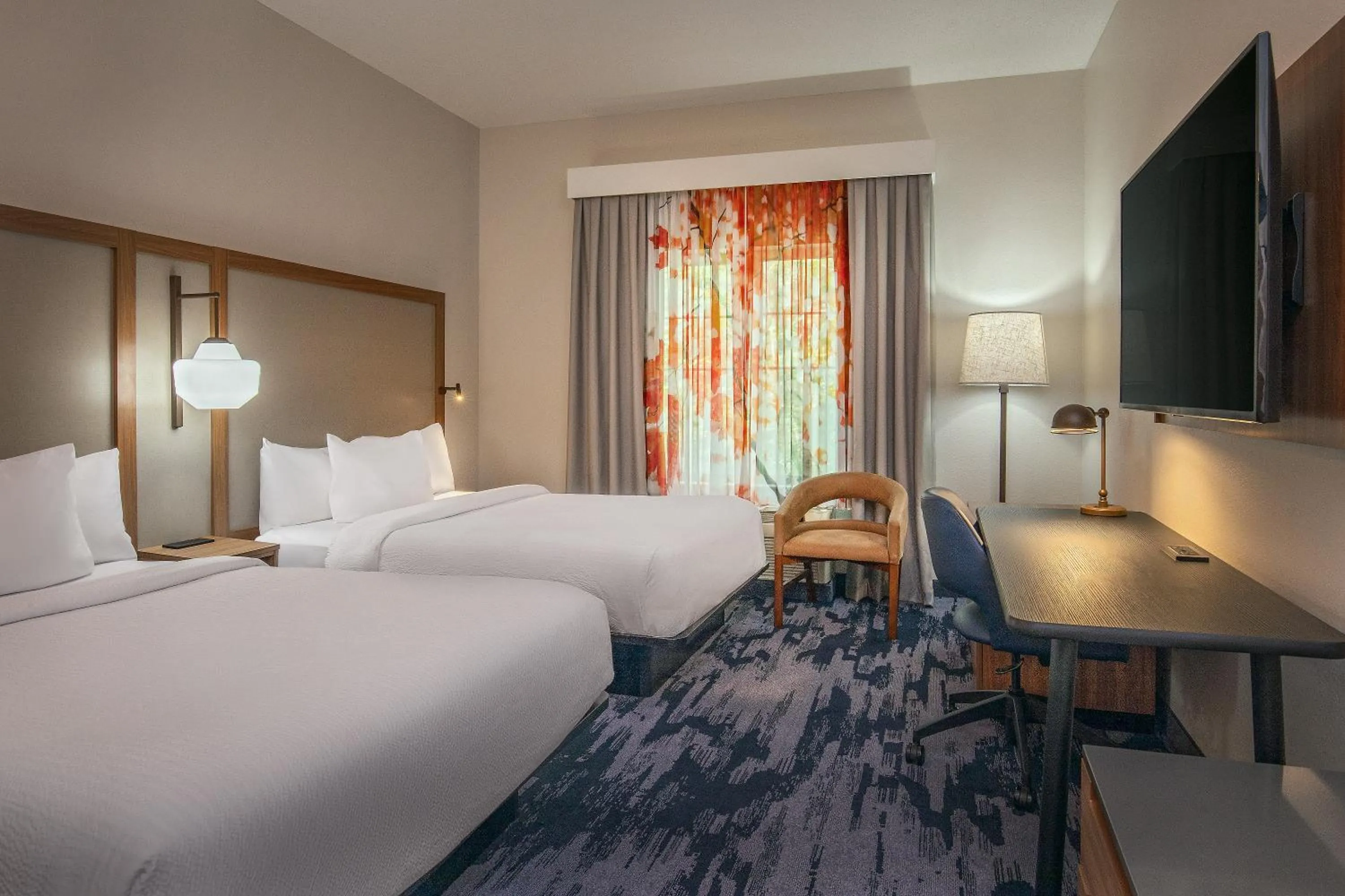 Bed in Fairfield Inn & Suites by Marriott Brunswick Freeport