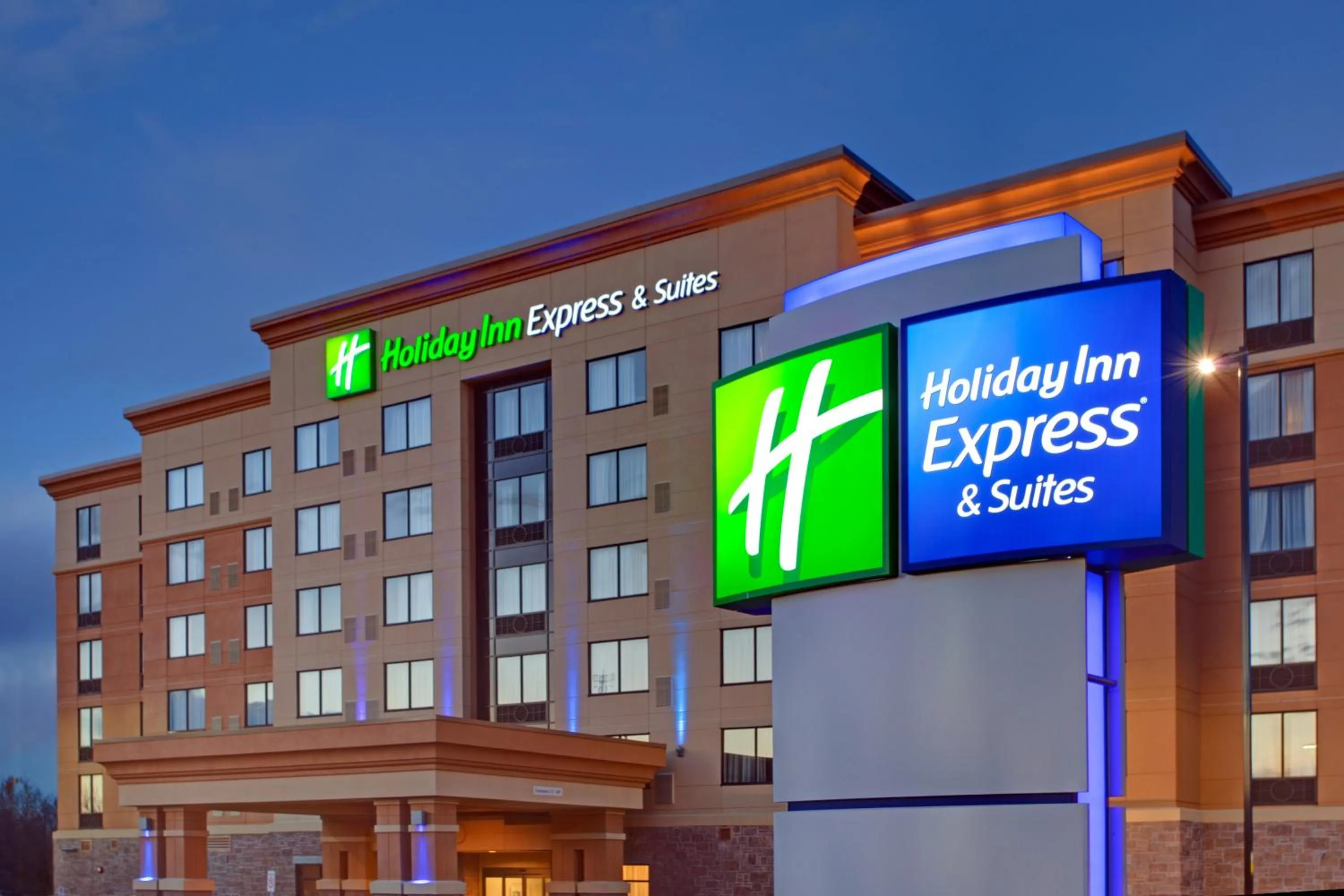 Property building in Holiday Inn Express & Suites Ottawa West - Nepean by IHG