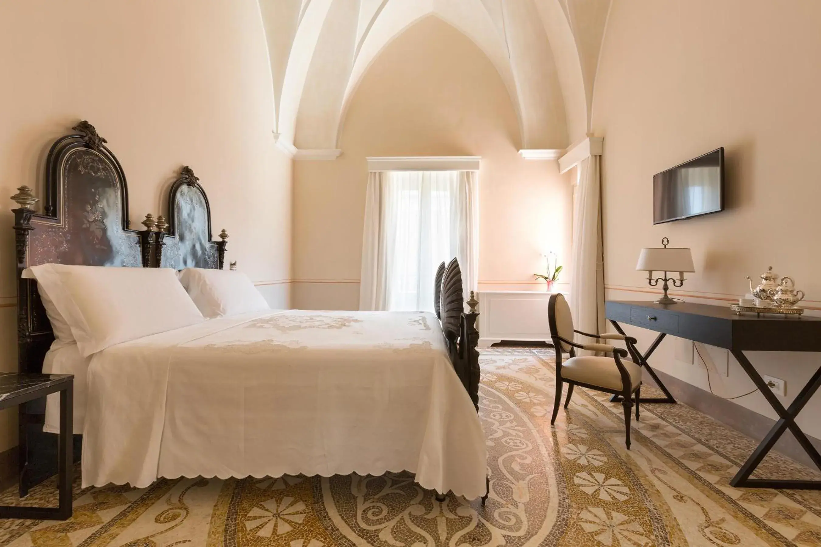 Deluxe Suite in Palazzo Fasti Deluxe Suite in Palazzo Fasti