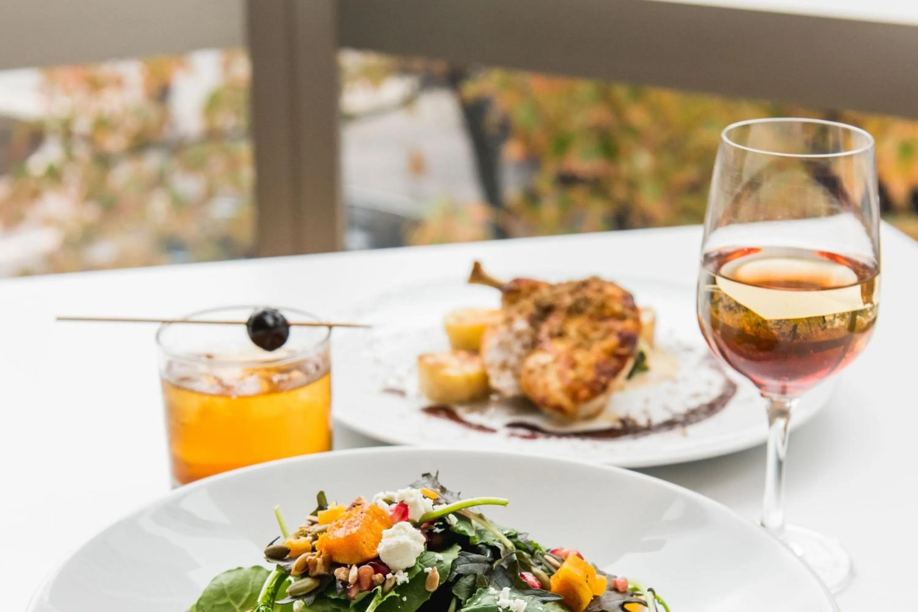 Restaurant/places to eat in Sheraton Vancouver Wall Centre