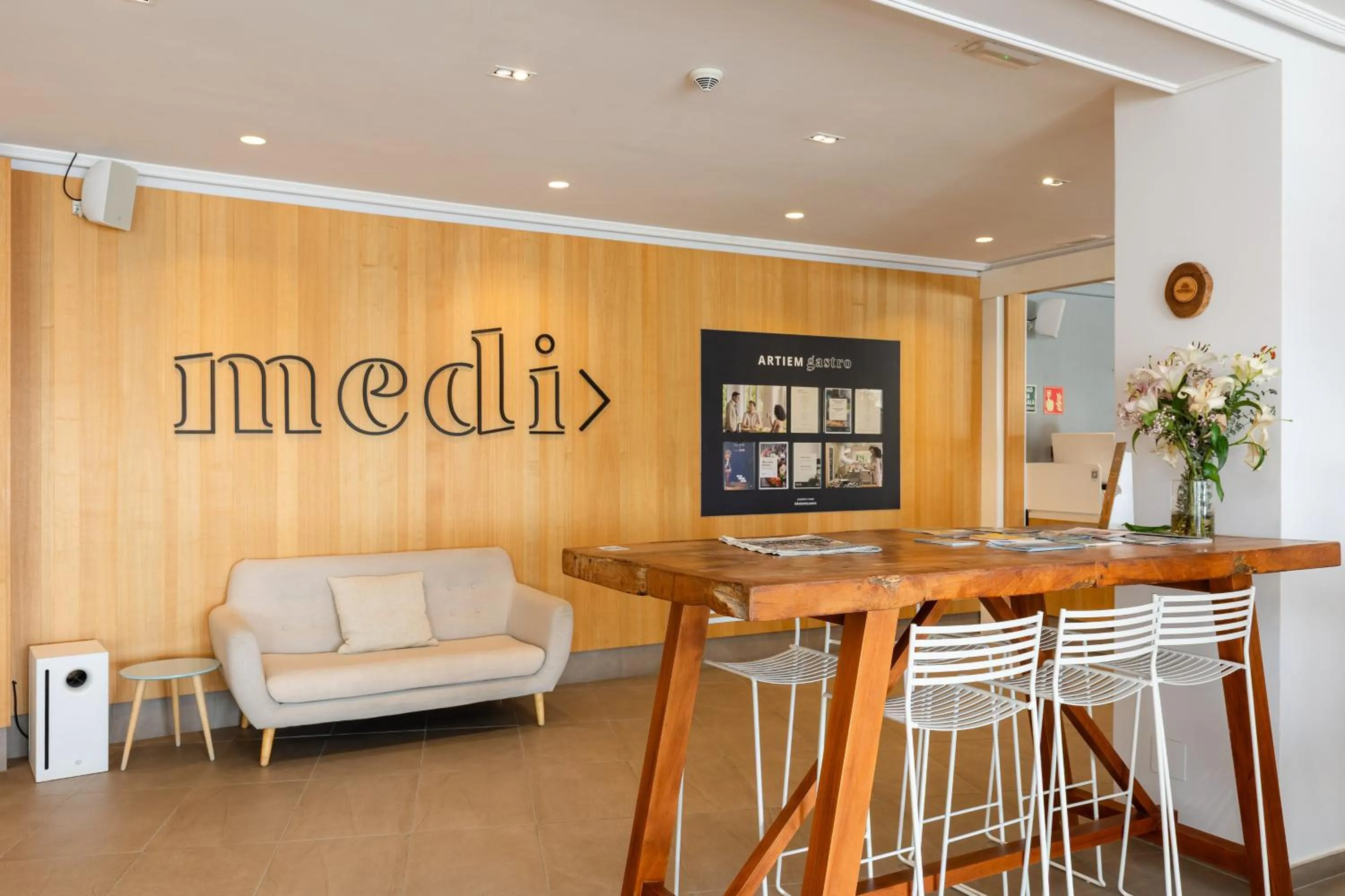 Lounge or bar in ARTIEM Carlos - Adults Only