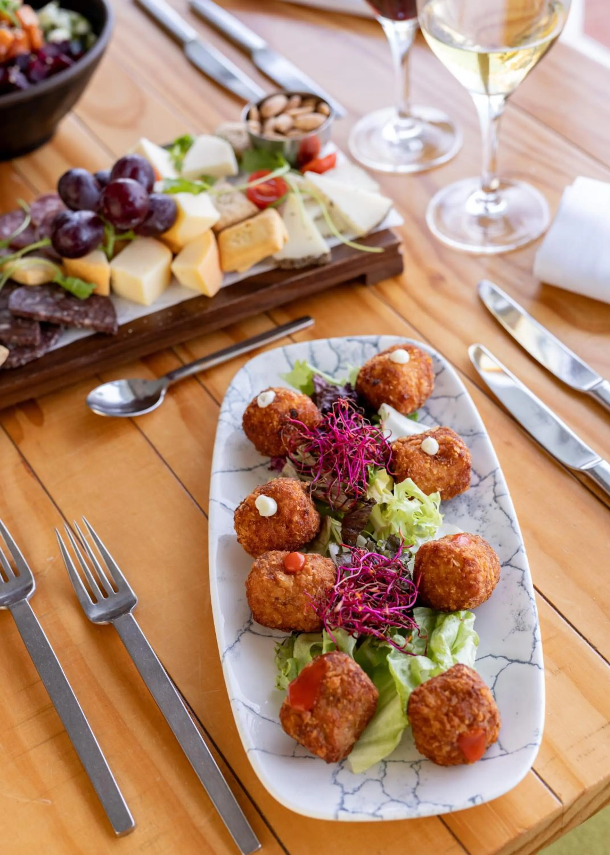 Food in ARTIEM Carlos - Adults Only