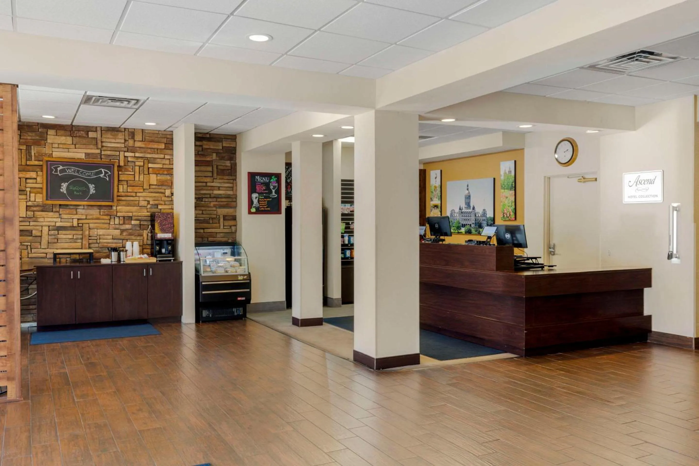 Lobby or reception in The Capitol Hotel