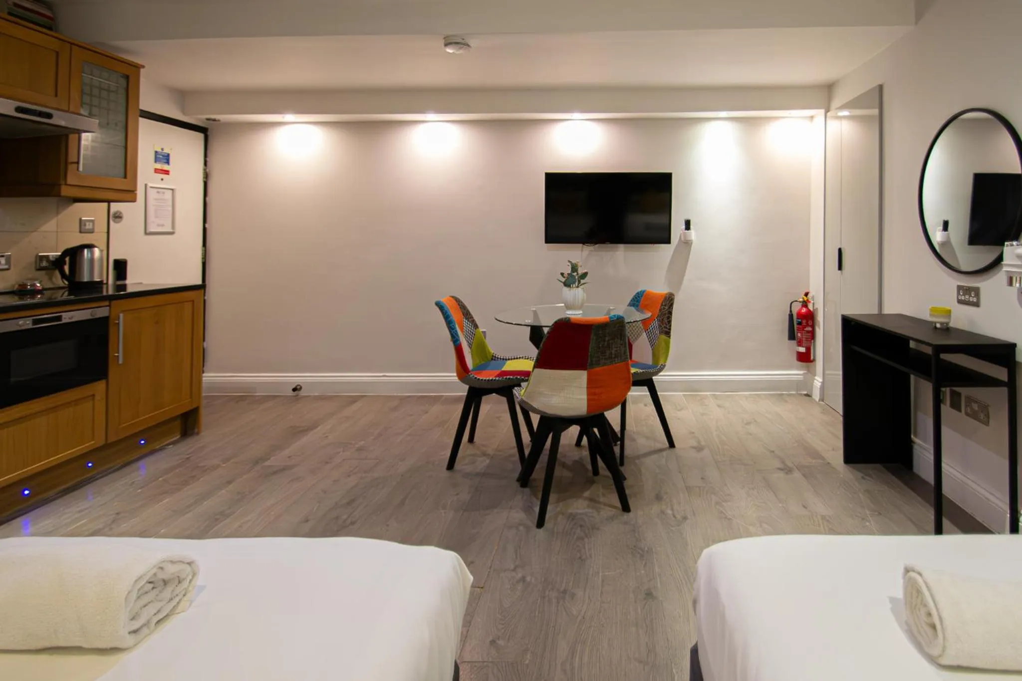 TV and multimedia in Imperial Court Suites