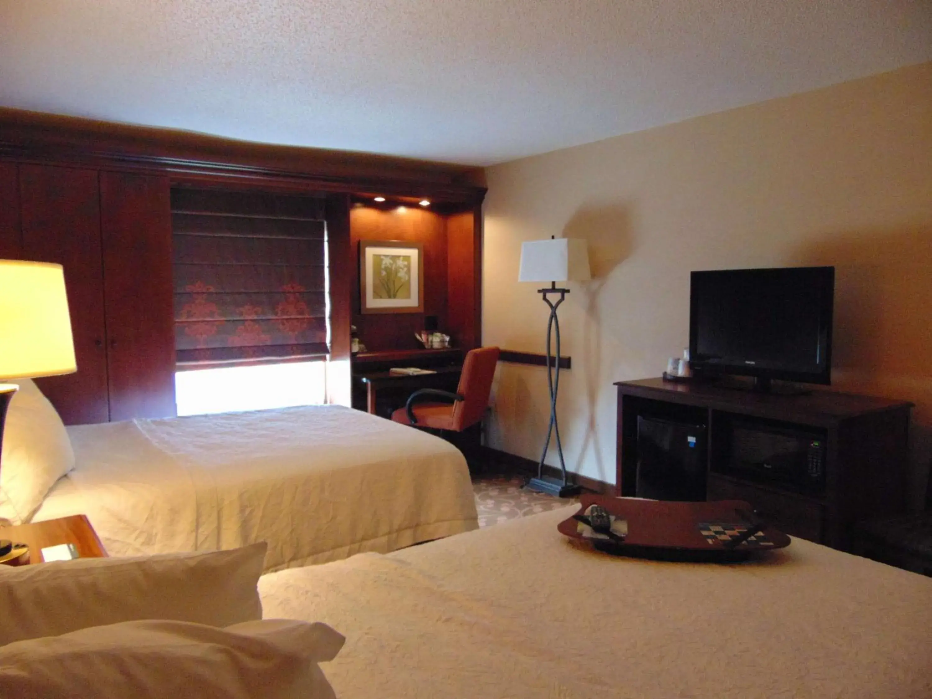 Queen Room with Two Queen Beds - Hearing Access/Non-Smoking in Hampton Inn & Suites Cleveland-Southeast-Streetsboro Queen Room with Two Queen Beds - Hearing Access/Non-Smoking in Hampton Inn & Suites Cleveland-Southeast-Streetsboro