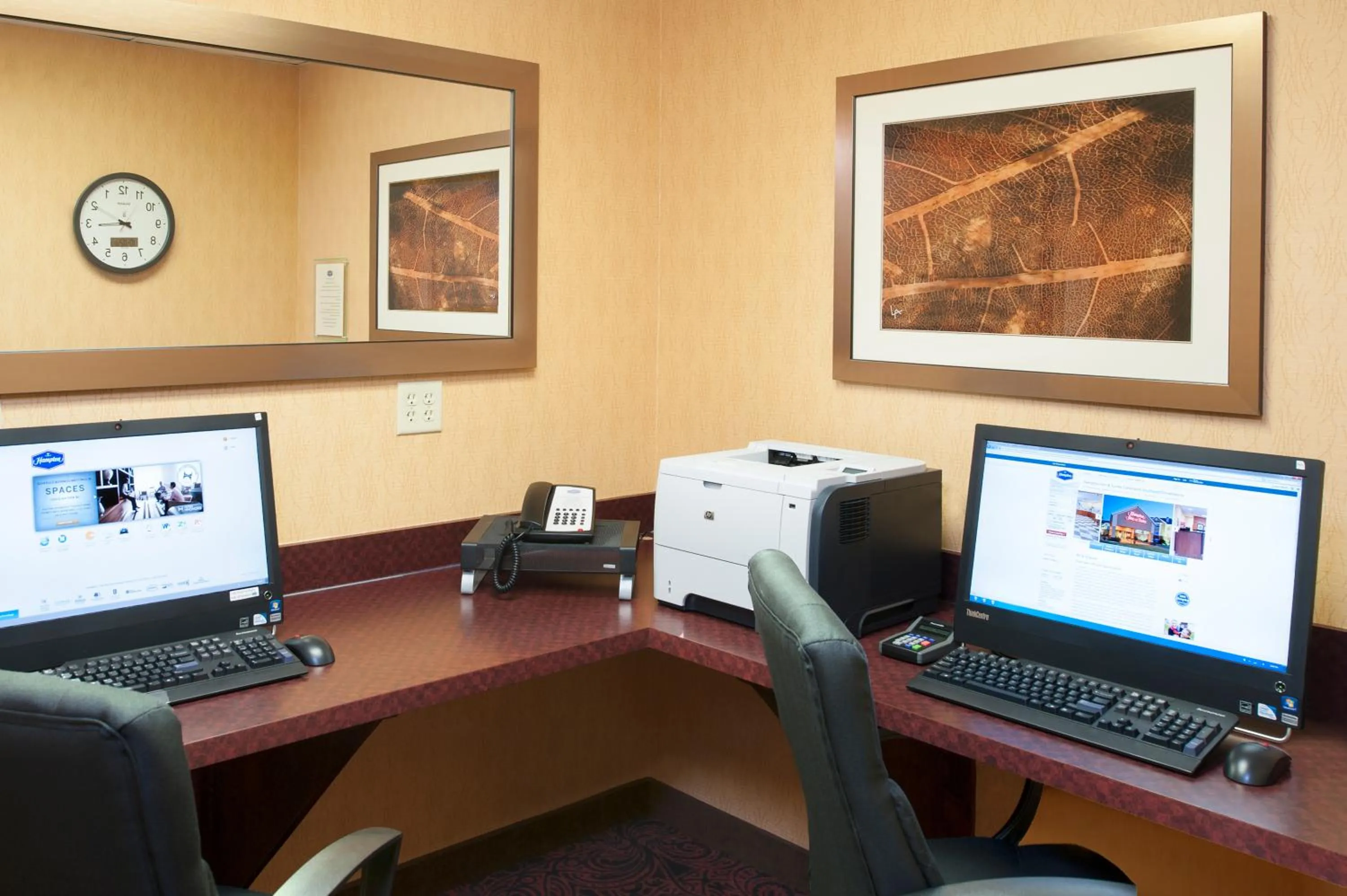 Business facilities in Hampton Inn & Suites Cleveland-Southeast-Streetsboro