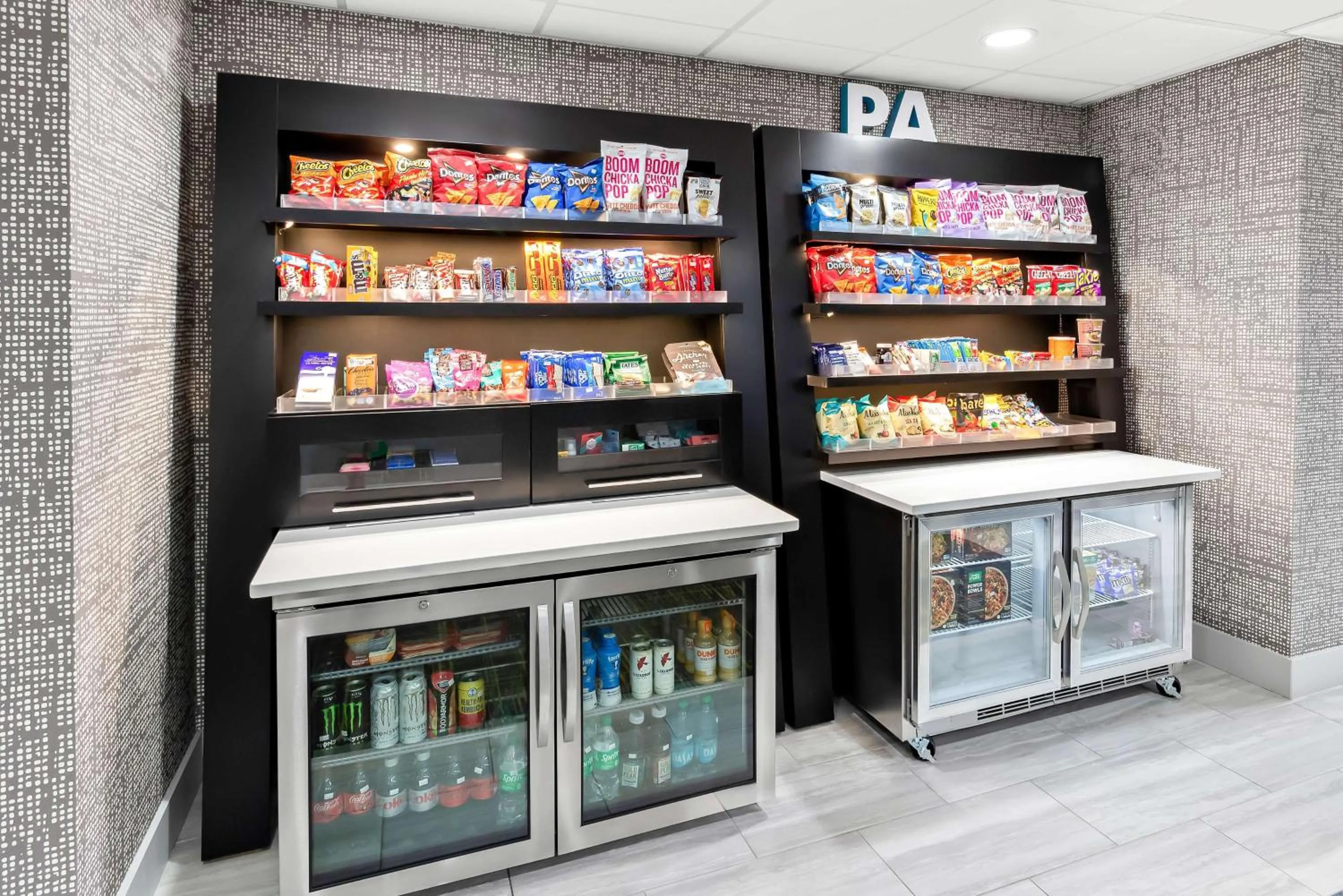 Restaurant/places to eat in Hampton Inn Washington