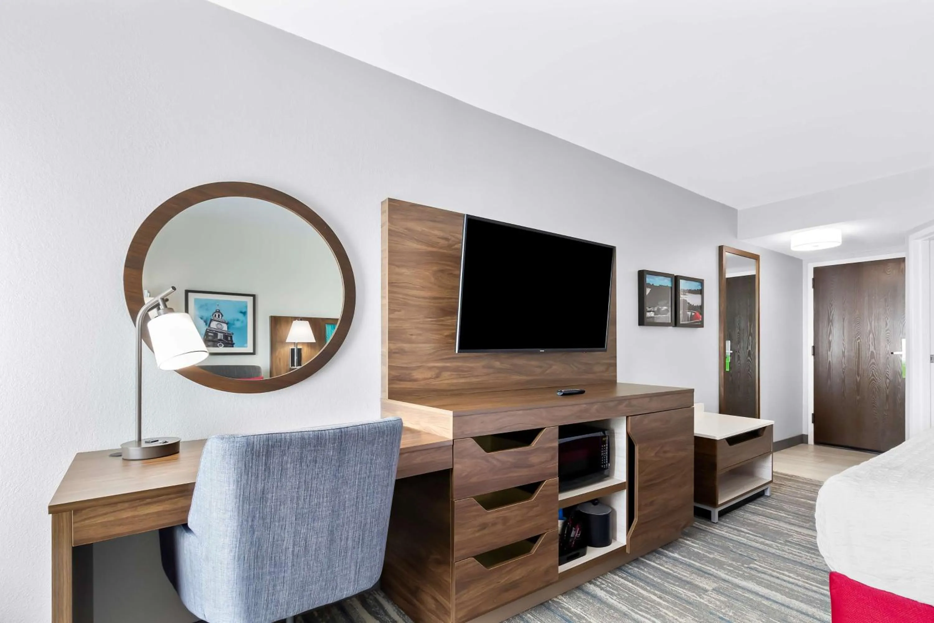 Bedroom, Bed in Hampton Inn Washington