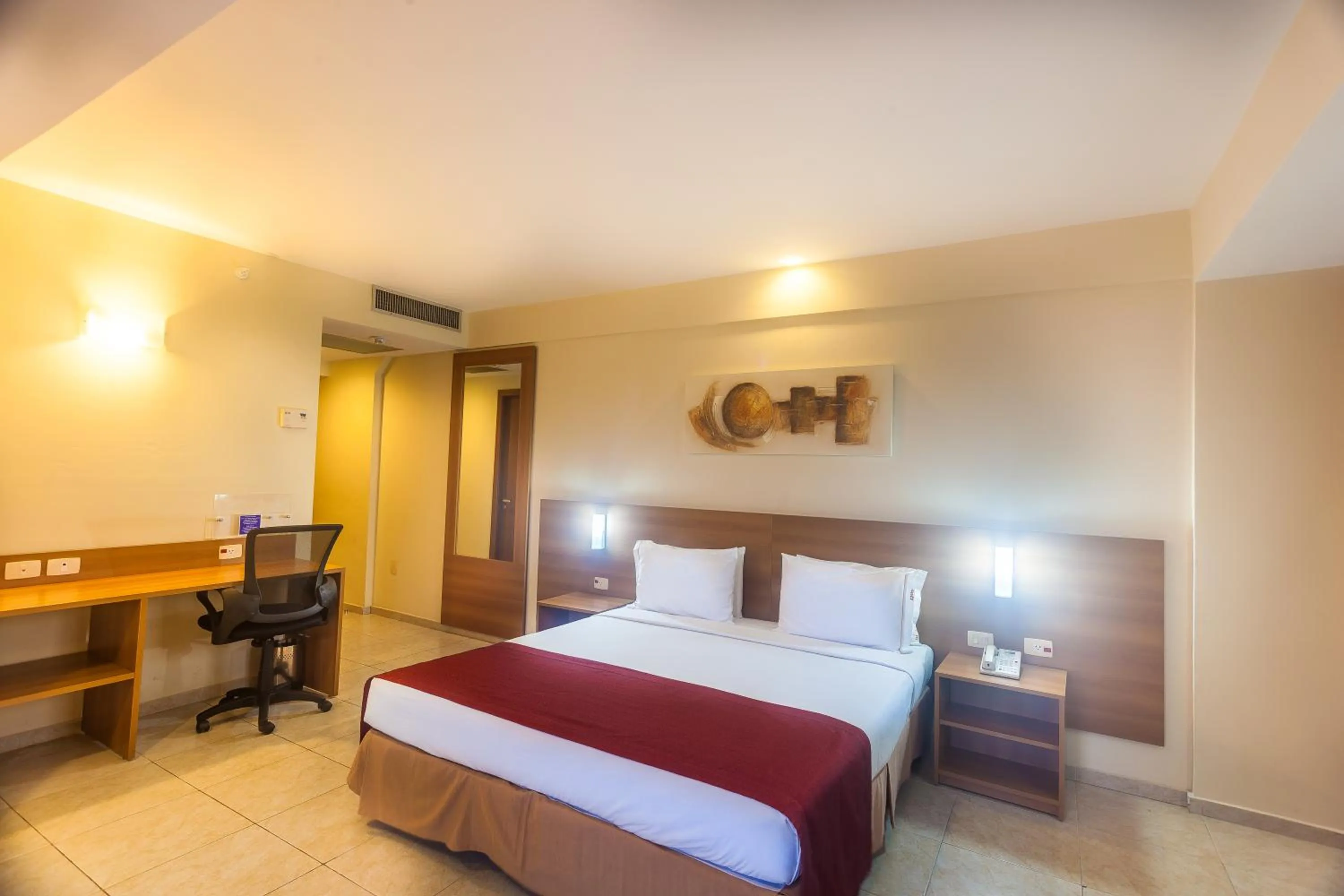 Bed in Praiamar Express Hotel