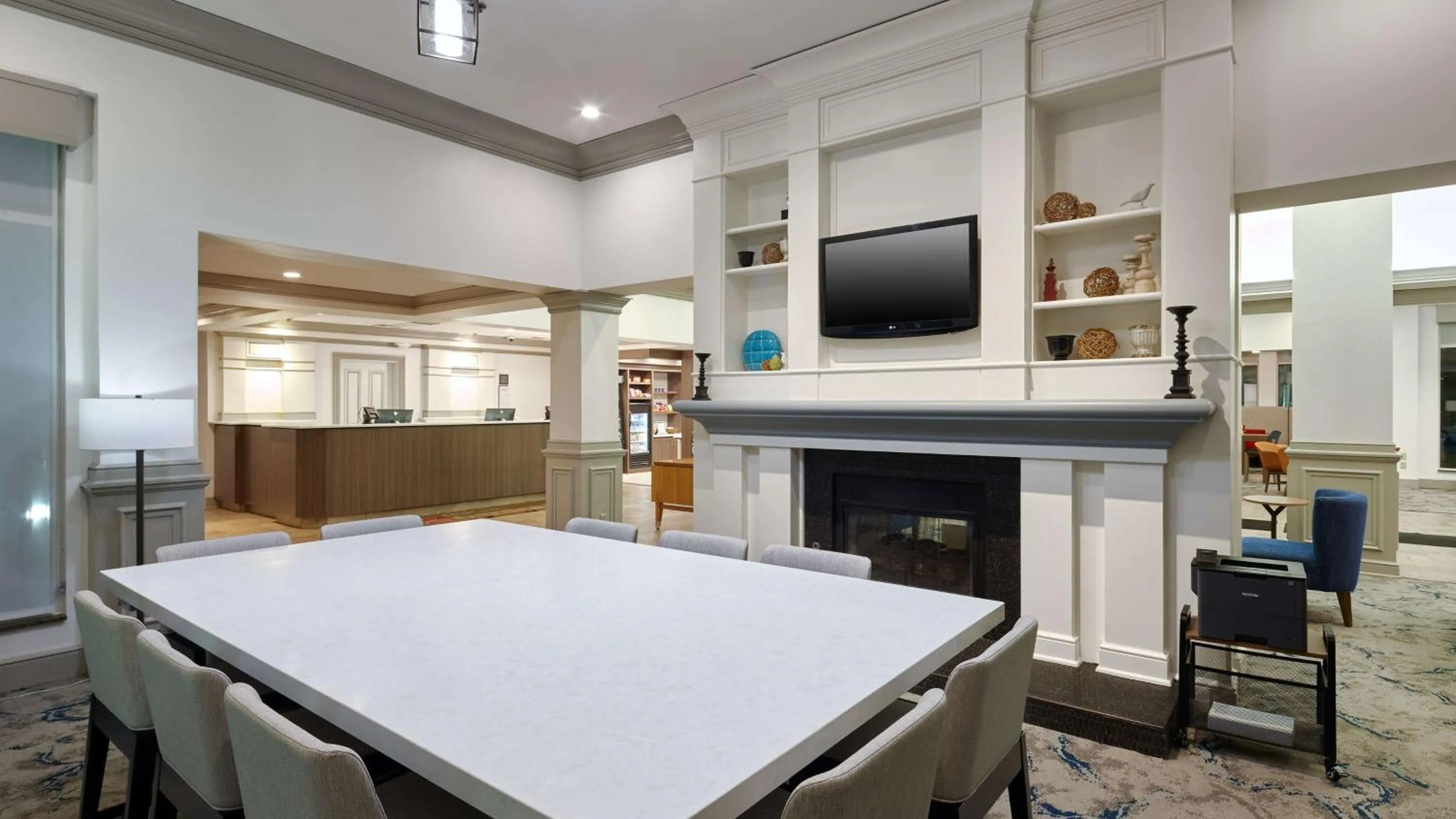 Lobby or reception in Hilton Garden Inn Merrillville