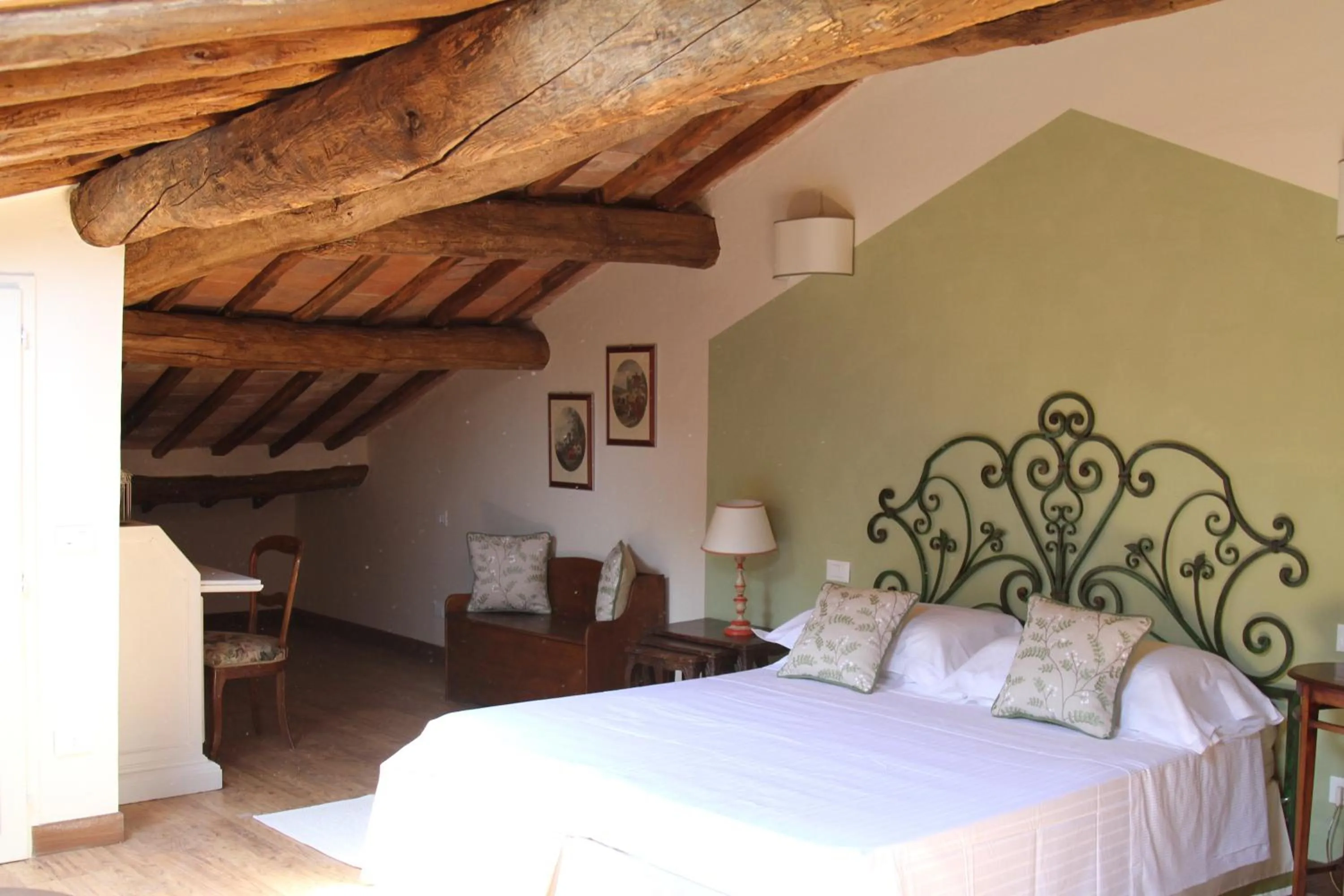 Bedroom, Bed in Villa Fillinelle