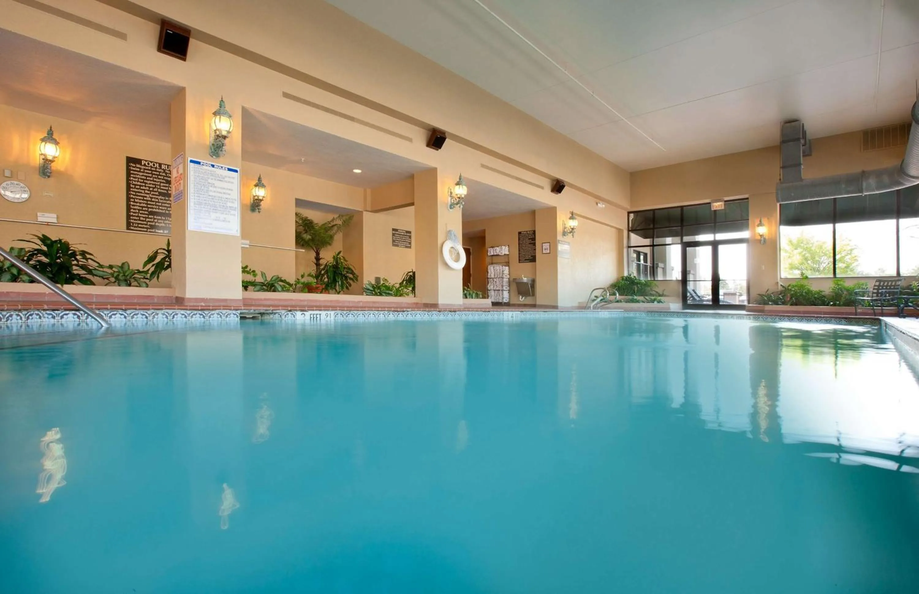 Pool view in Embassy Suites Northwest Arkansas - Hotel, Spa & Convention Center