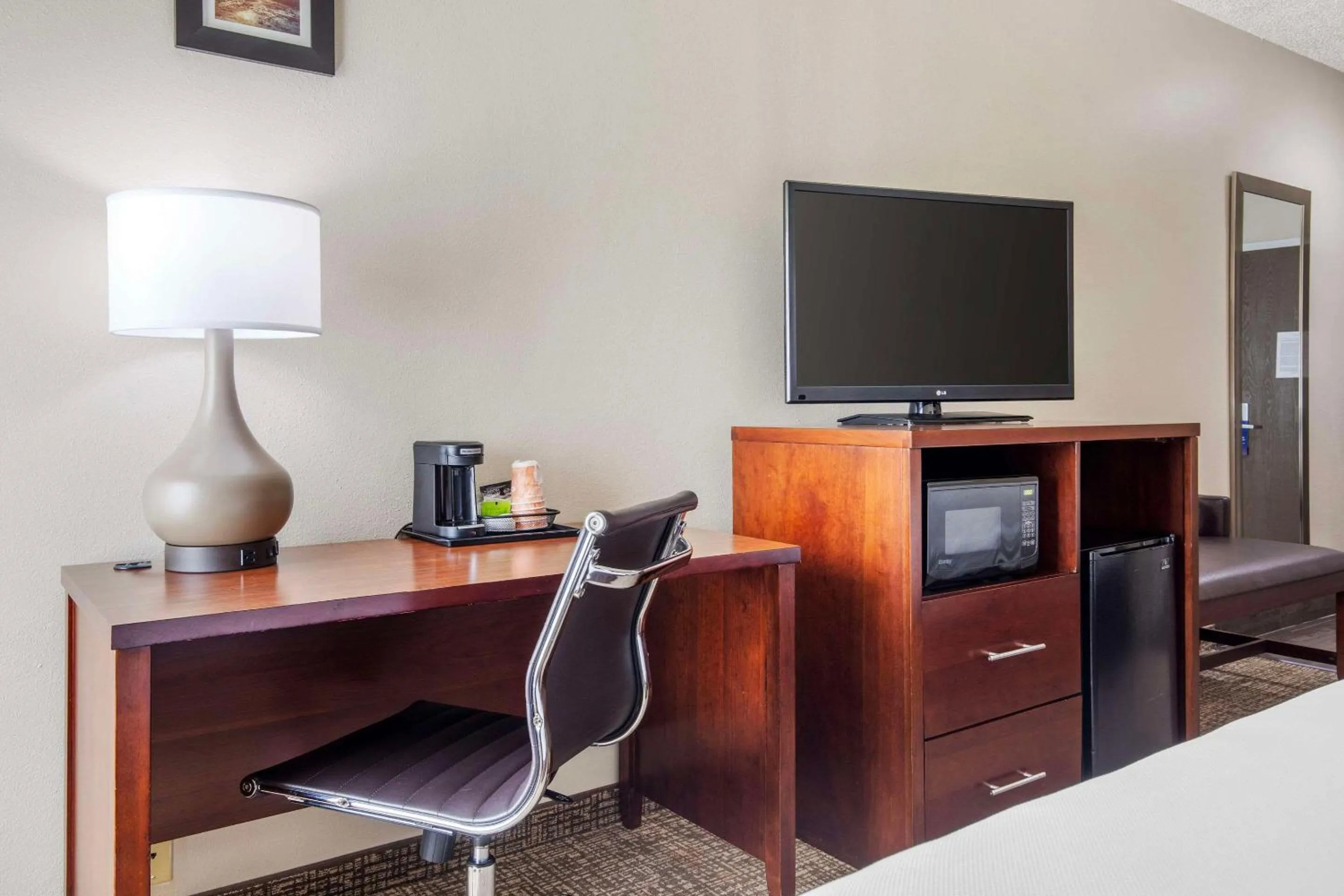 Bedroom in Comfort Inn & Suites Temple - Medical Center