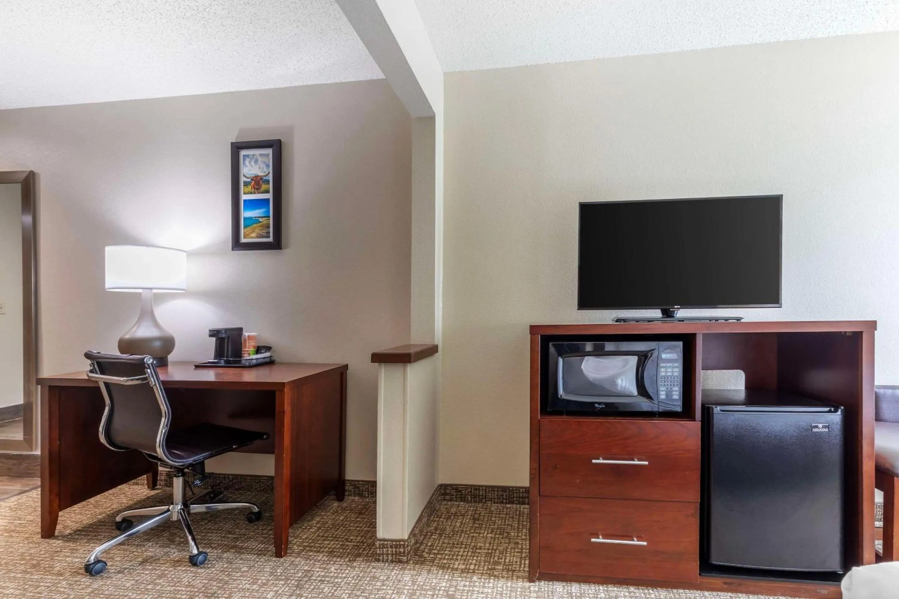 Bedroom in Comfort Inn & Suites Temple - Medical Center