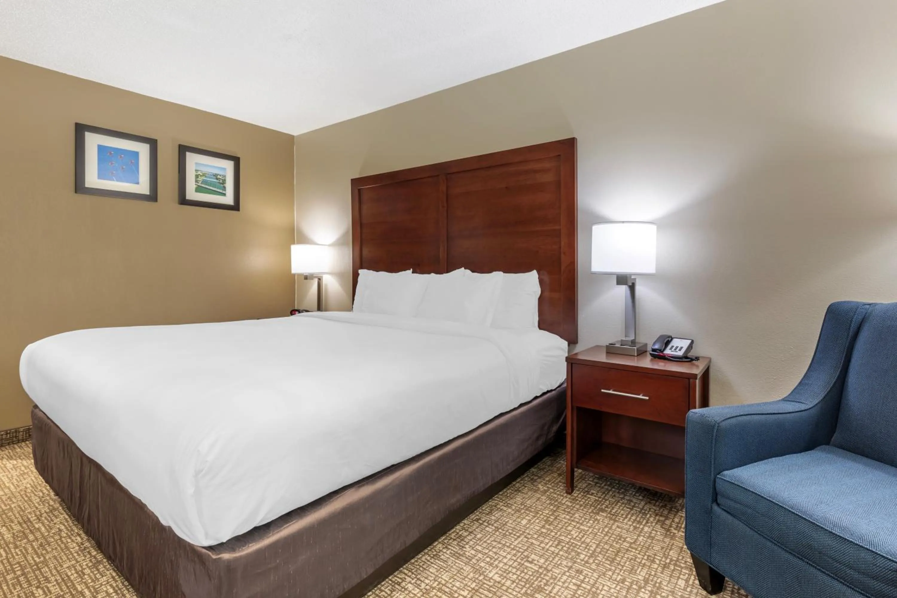 Bed in Comfort Inn & Suites Temple - Medical Center