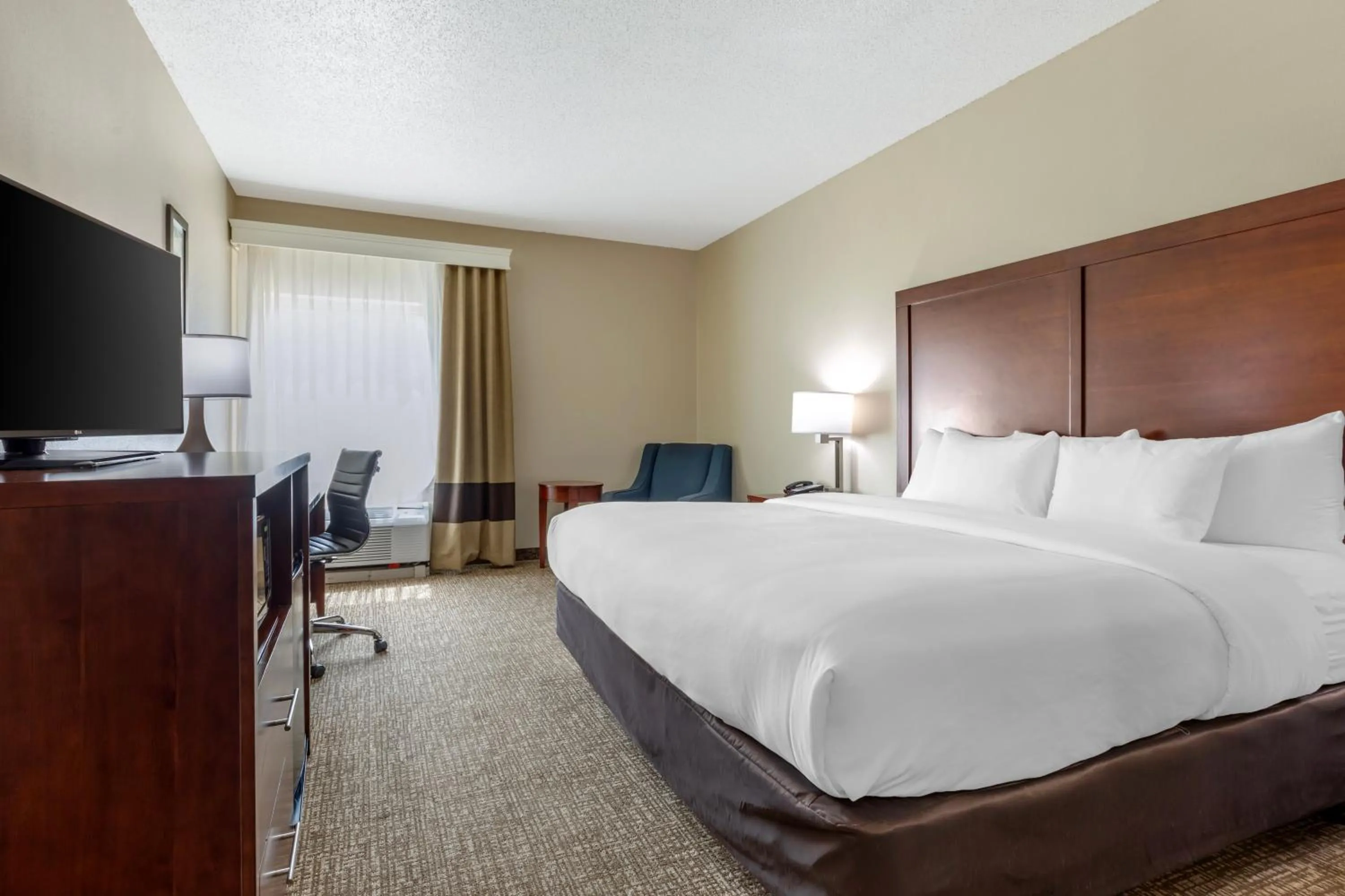 Bed in Comfort Inn & Suites Temple - Medical Center