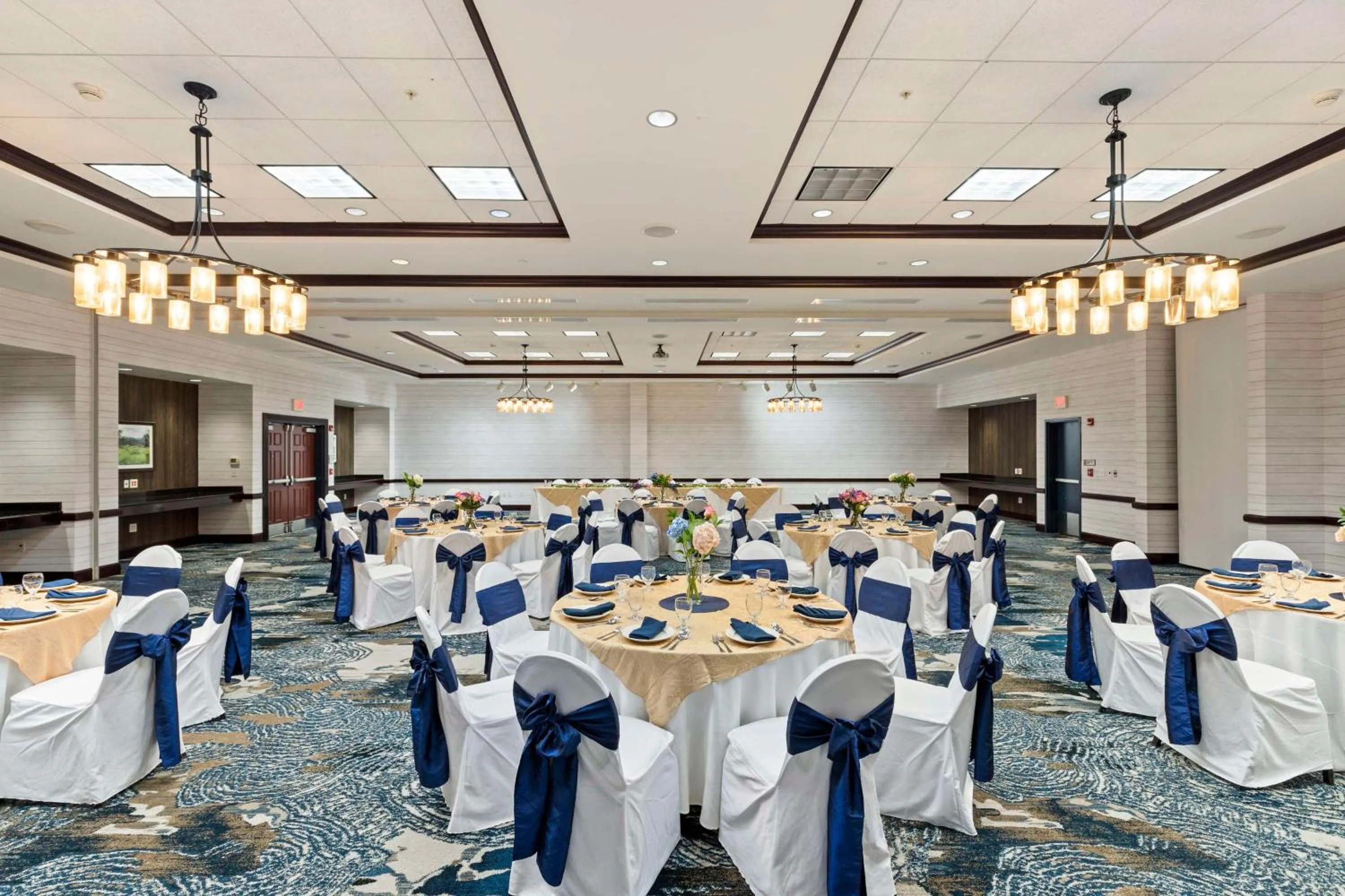 Meeting/conference room in Doubletree By Hilton Front Royal Blue Ridge Shadows