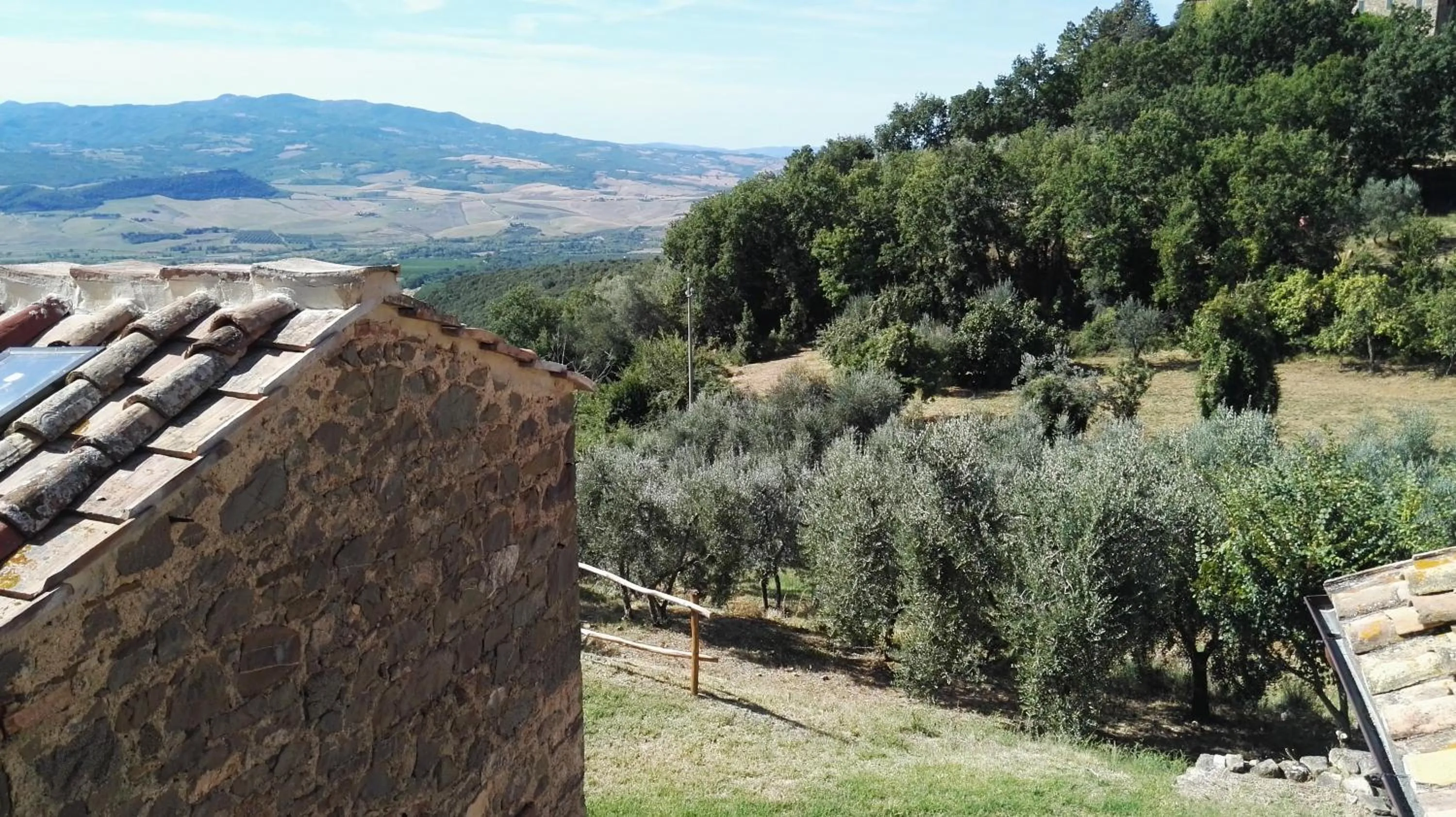 Property building in Colombaio In Colle