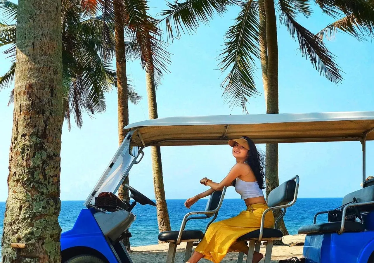 People in Ly Tri Ly Son Hotel