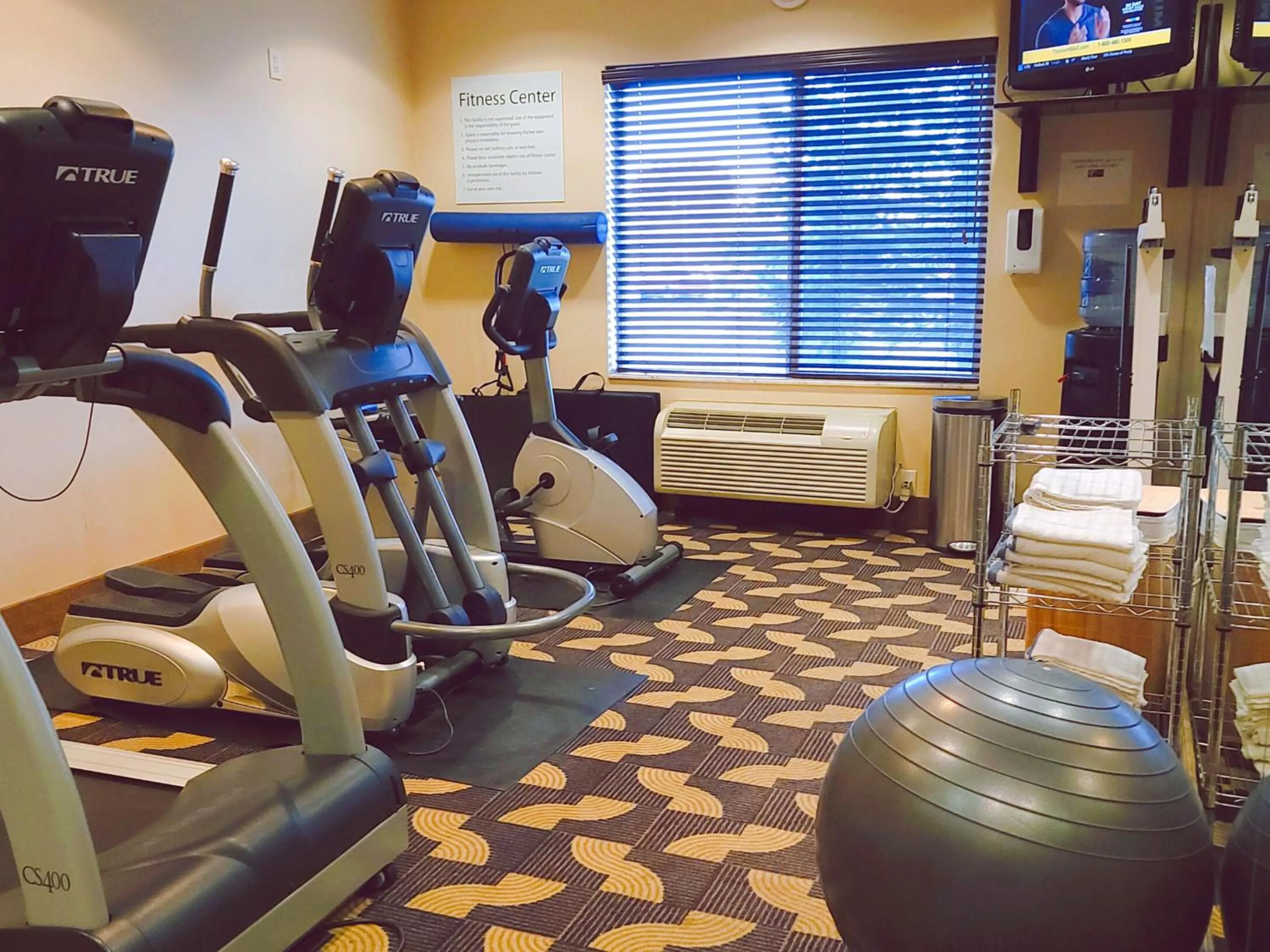 Fitness centre/facilities in Holiday Inn Express Hotel & Suites Sioux Falls-Brandon by IHG