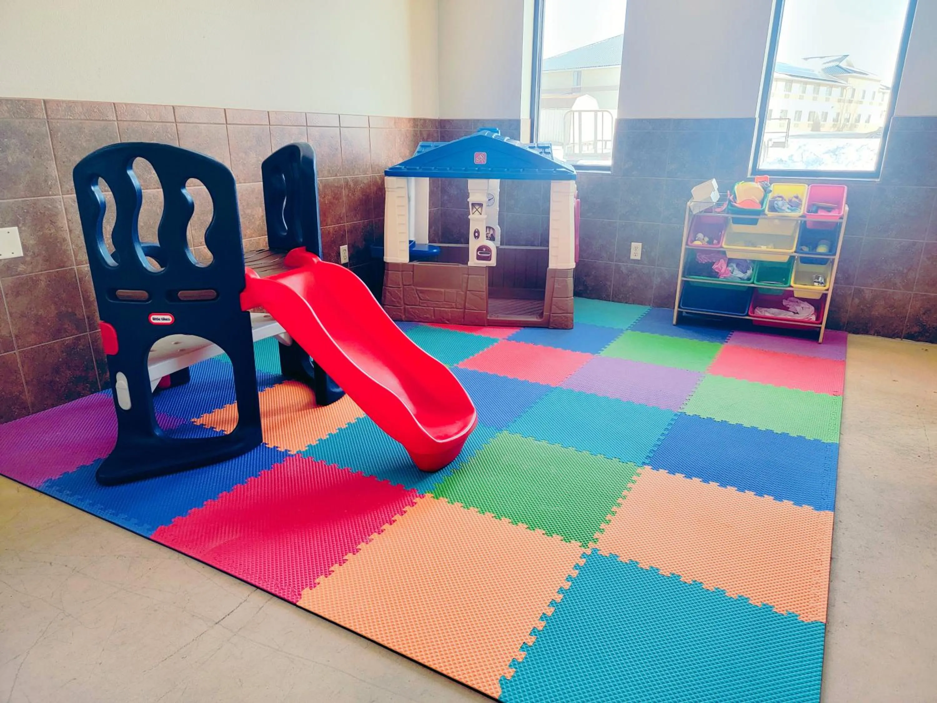 Game Room in Holiday Inn Express Hotel & Suites Sioux Falls-Brandon by IHG