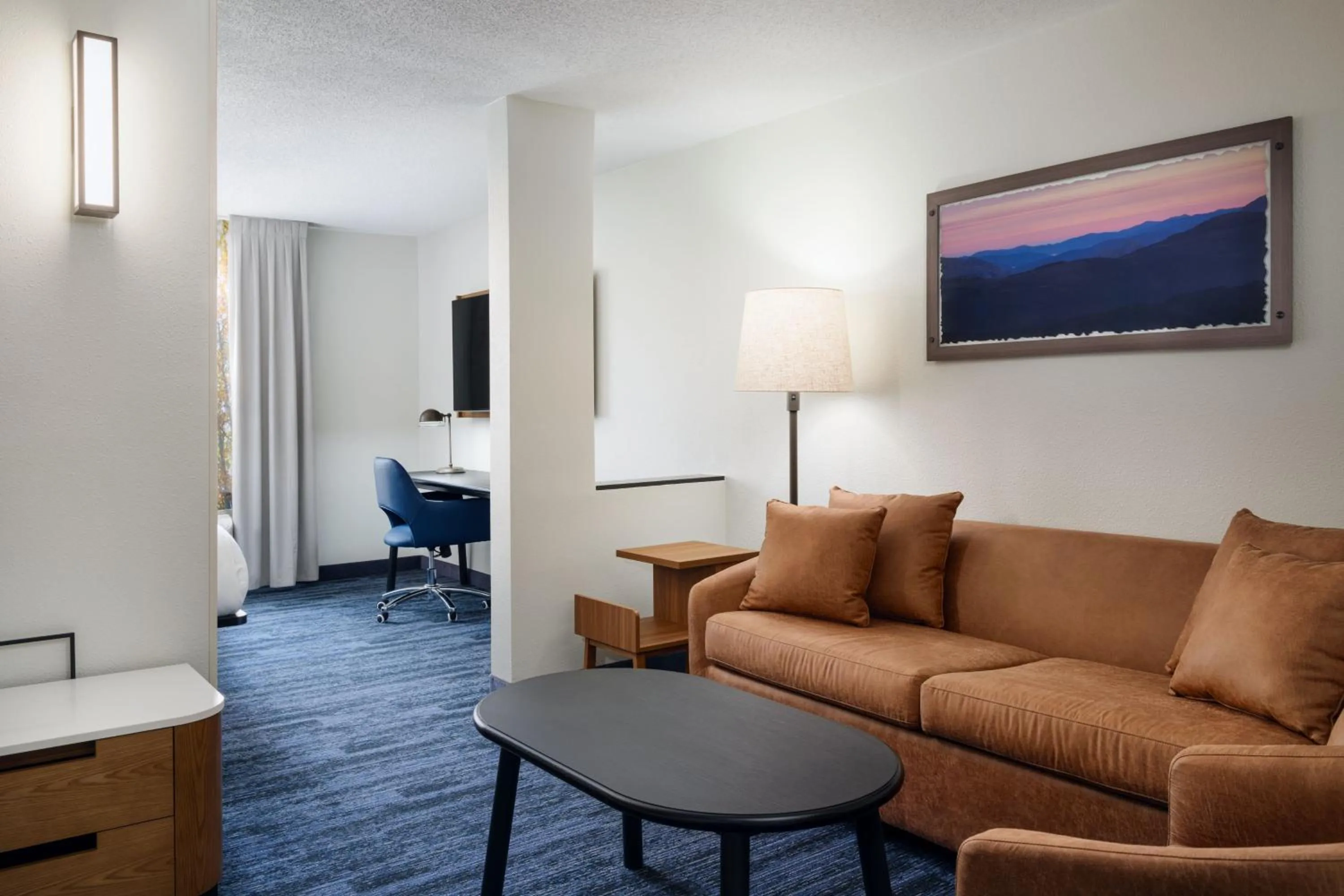 Living room in Fairfield Inn and Suites by Marriott Birmingham / Bessemer