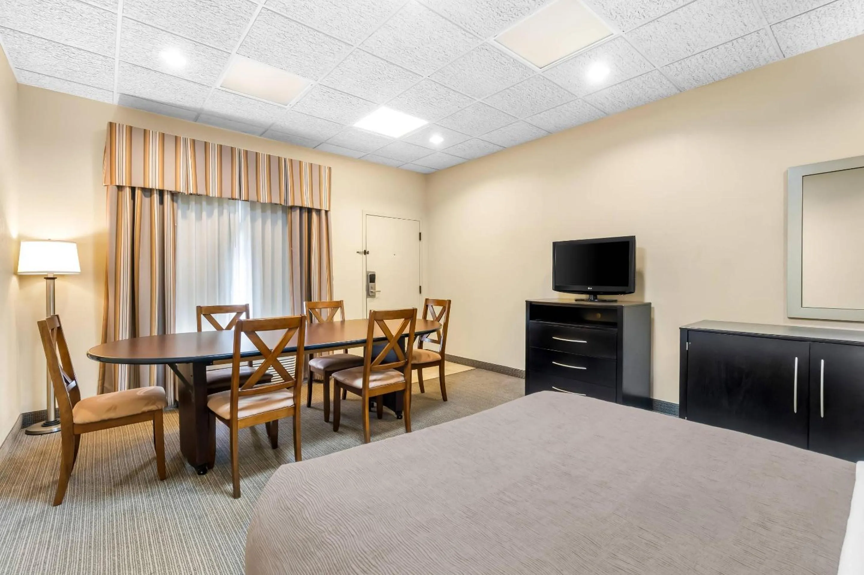 Bedroom, Bed in Quality Inn Union City US 51