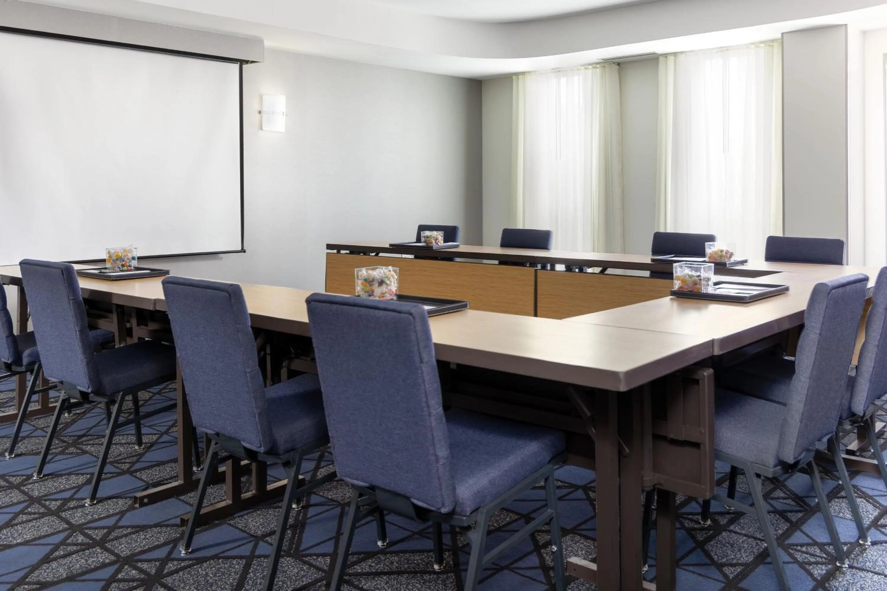 Meeting/conference room in Courtyard by Marriott Ontario Rancho Cucamonga