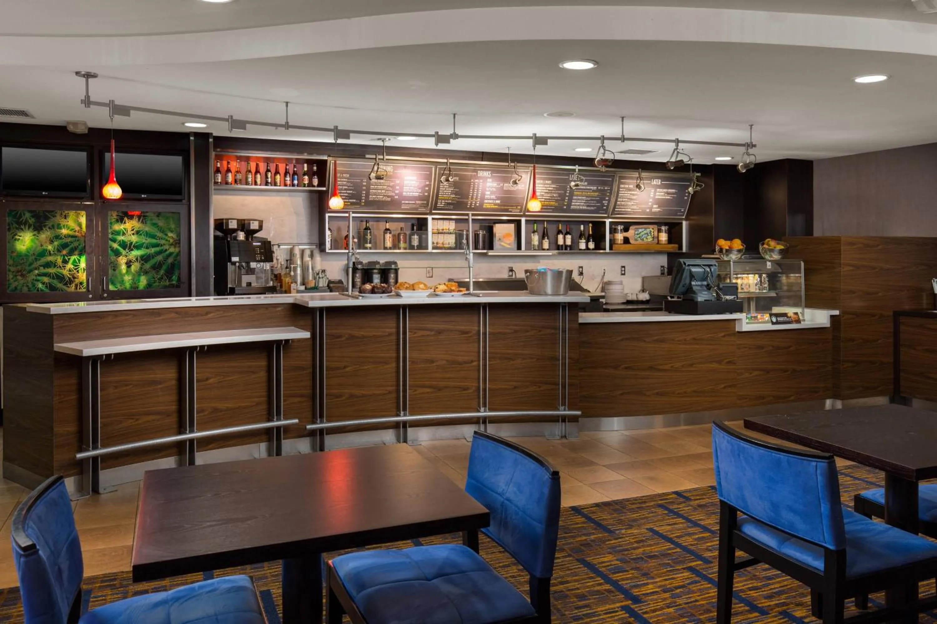 Restaurant/places to eat in Courtyard by Marriott Ontario Rancho Cucamonga
