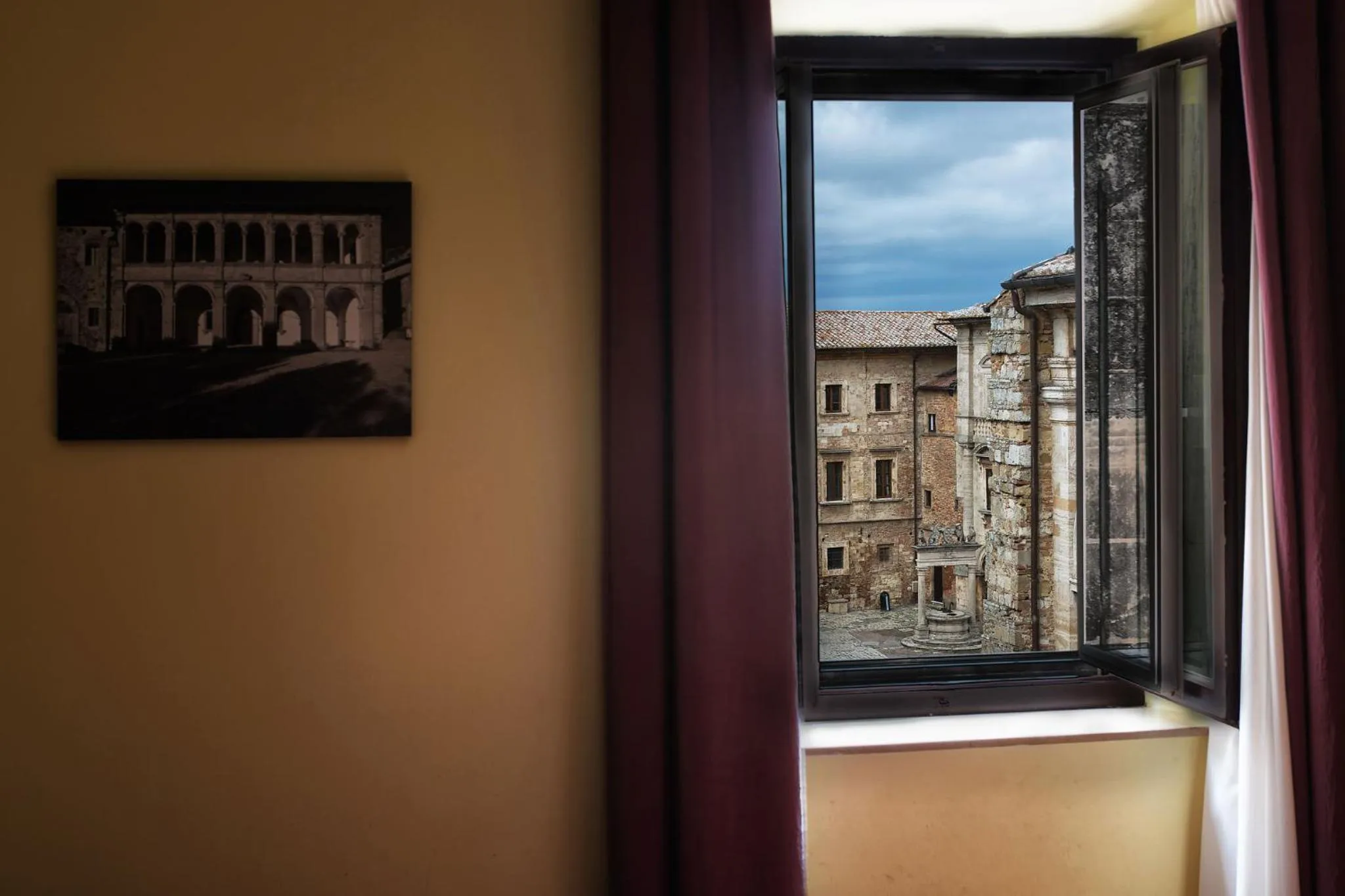 Bedroom in Bellarmino Boutique Apartments, Montepulciano