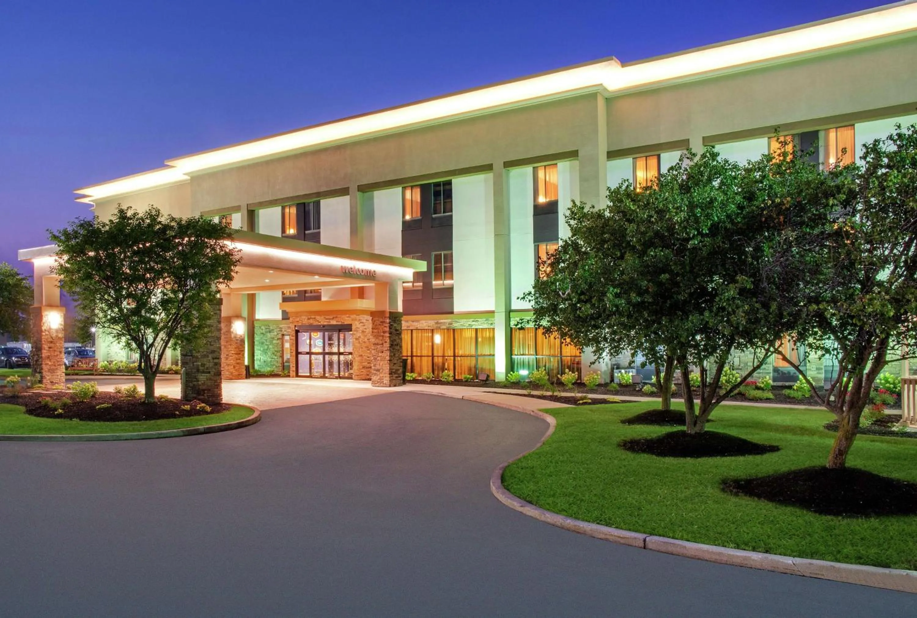 Property building in Hampton Inn Merrillville