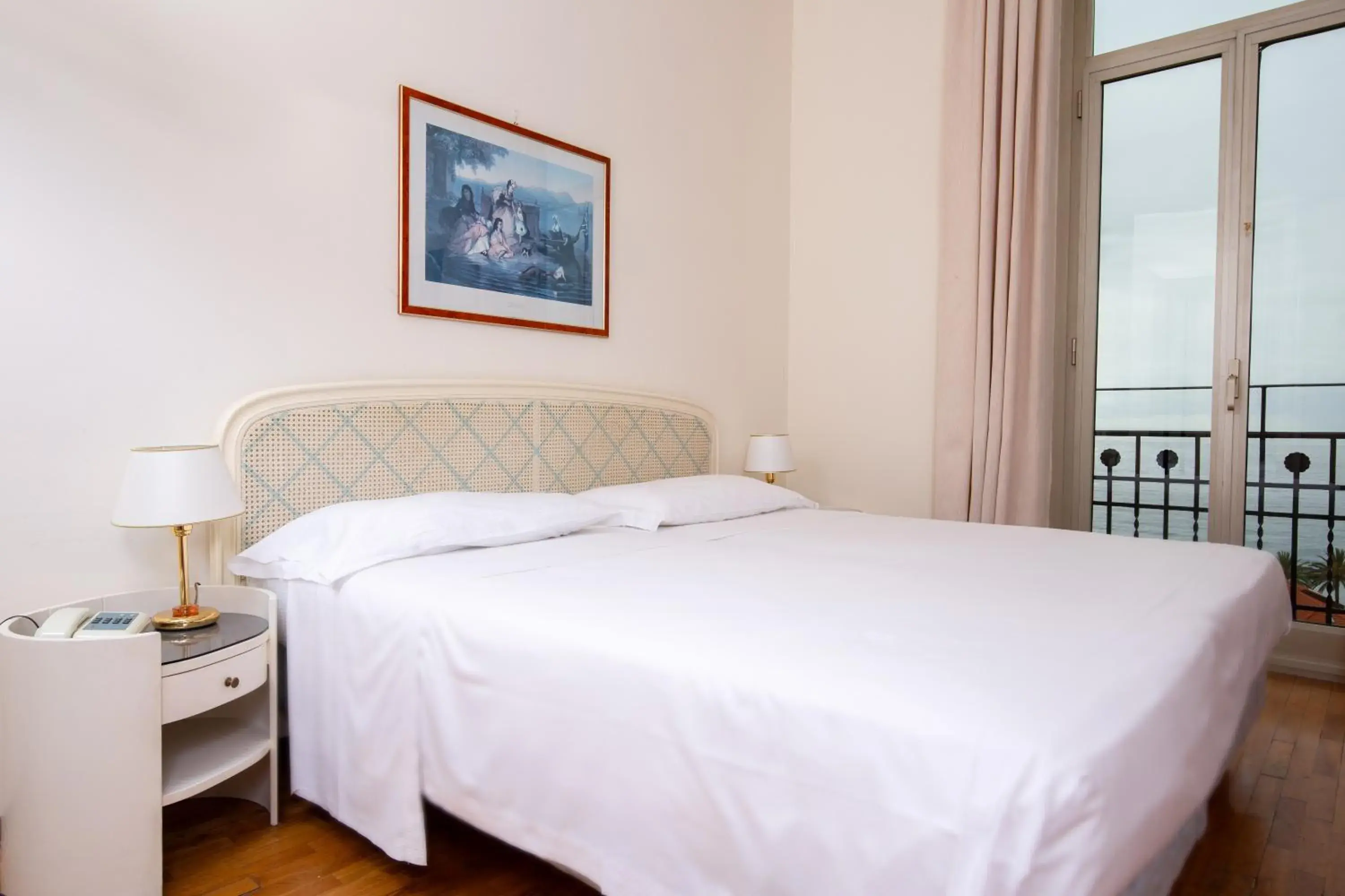 Double or Twin Room with Sea View in Grand Hotel De Londres Double or Twin Room with Sea View in Grand Hotel De Londres