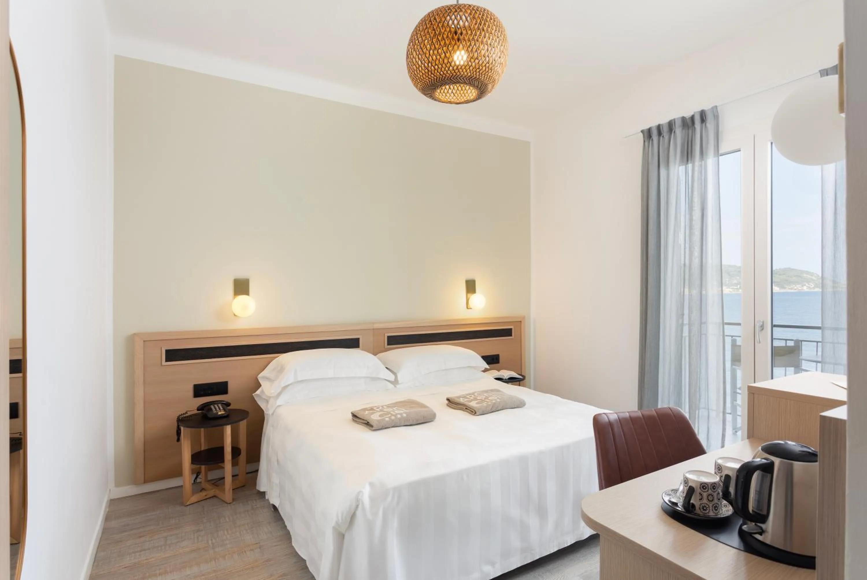 Bed in Hotel Arc En Ciel