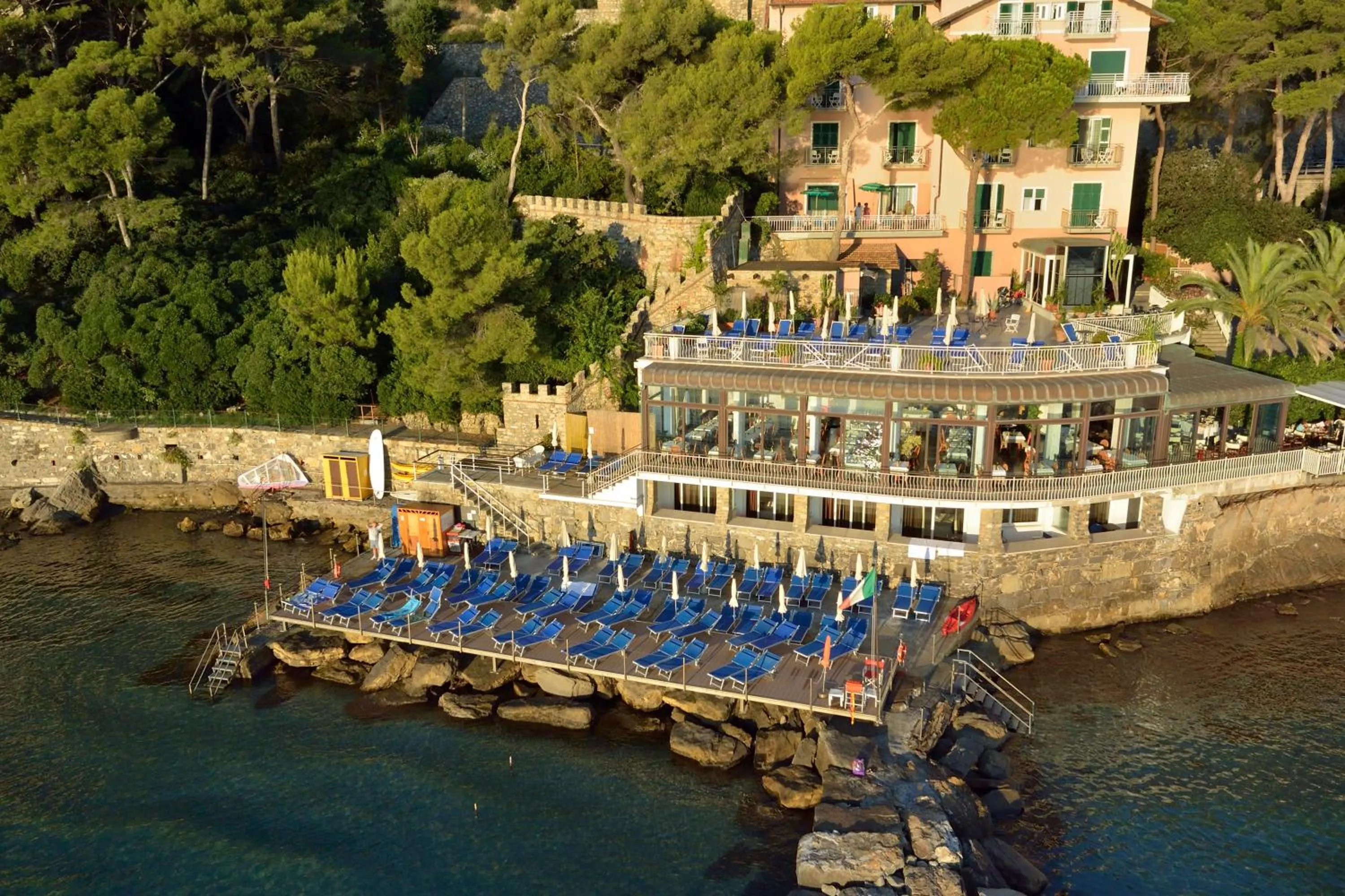 Facade/entrance in Hotel Arc En Ciel