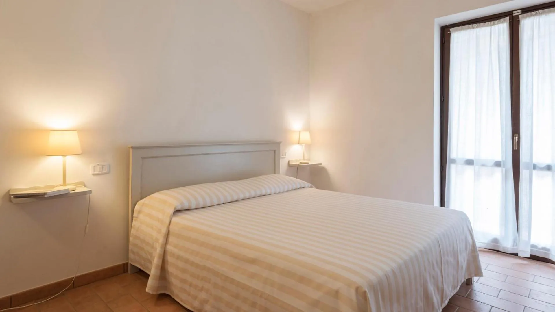 Bed in Antico Casale Di Scansano Resort