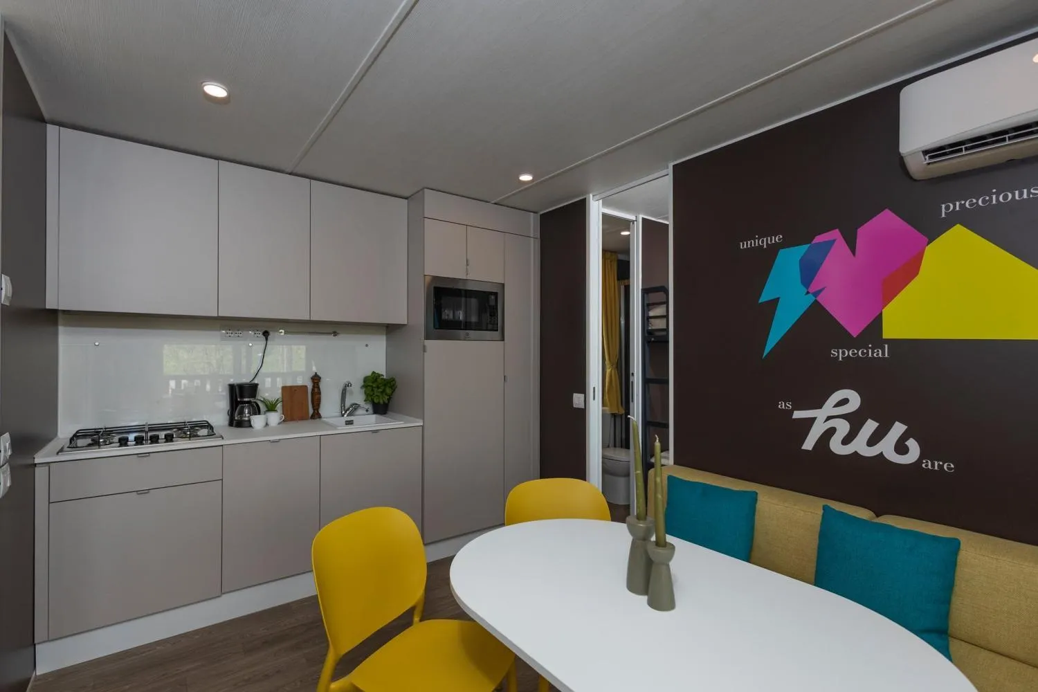 hu Norcenni Girasole village