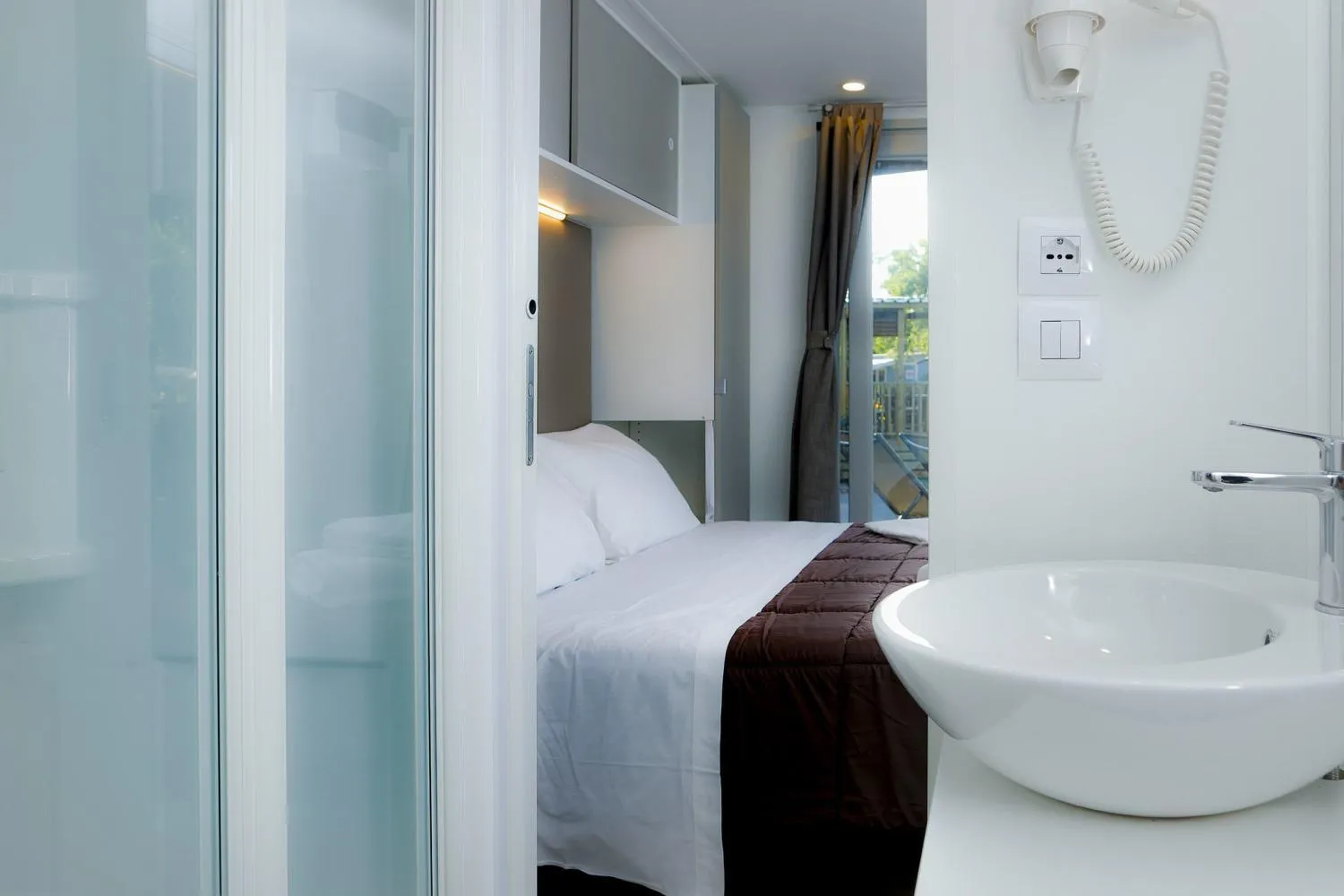 Bed in hu Norcenni Girasole village