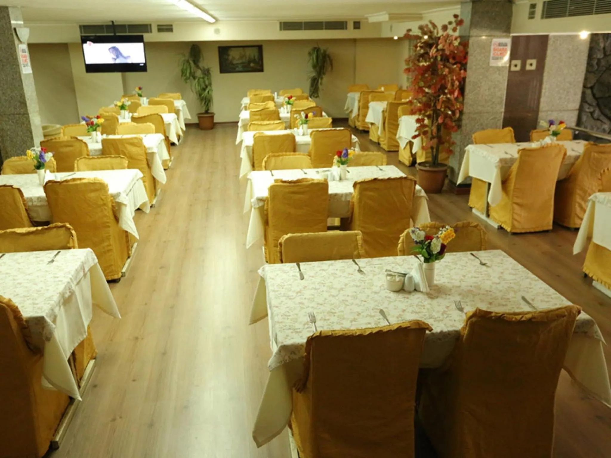 Restaurant/places to eat in Kayalar Hotel