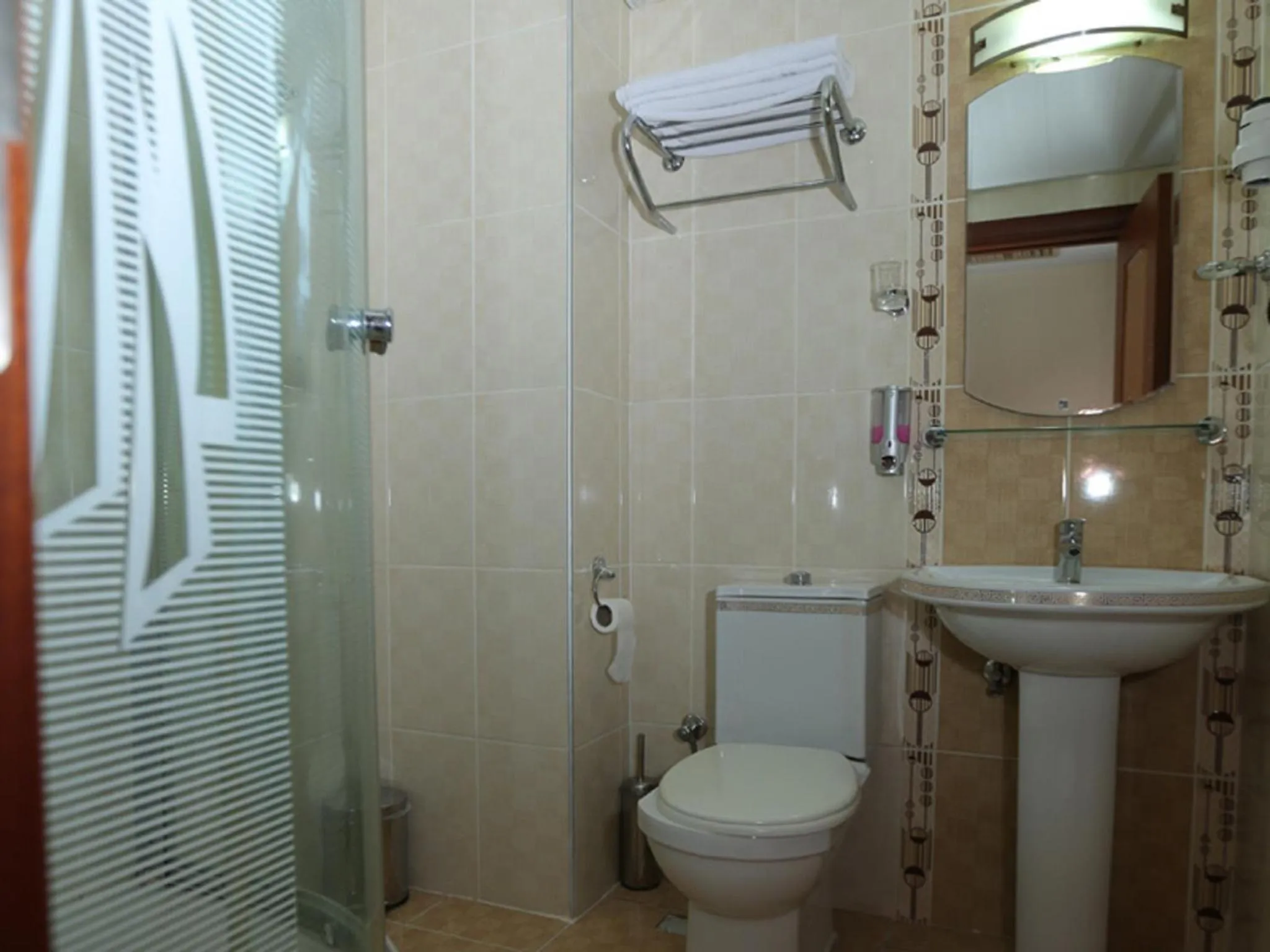 Shower in Kayalar Hotel