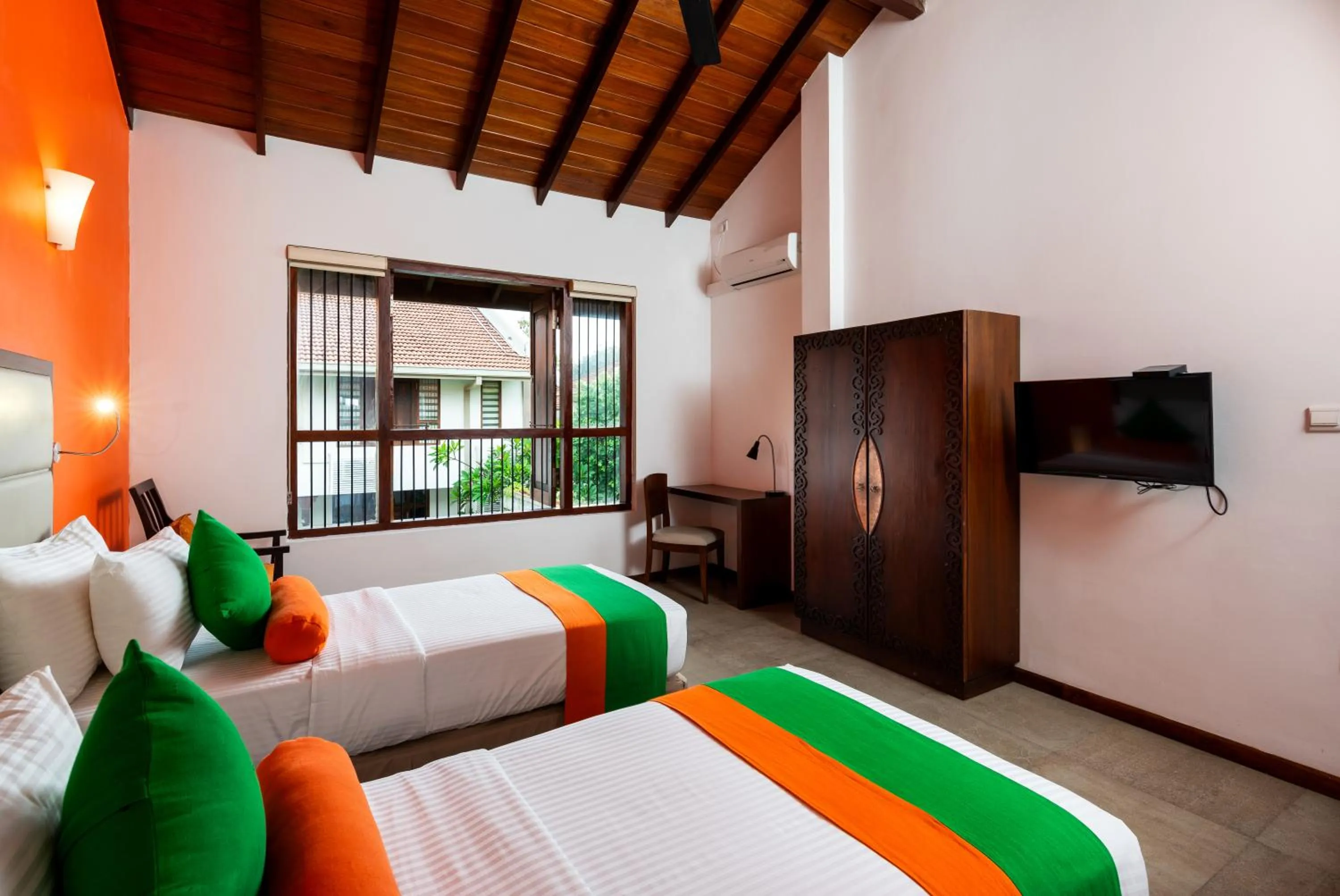 Bedroom, Bed in The Thinnai Hotel - Jaffna