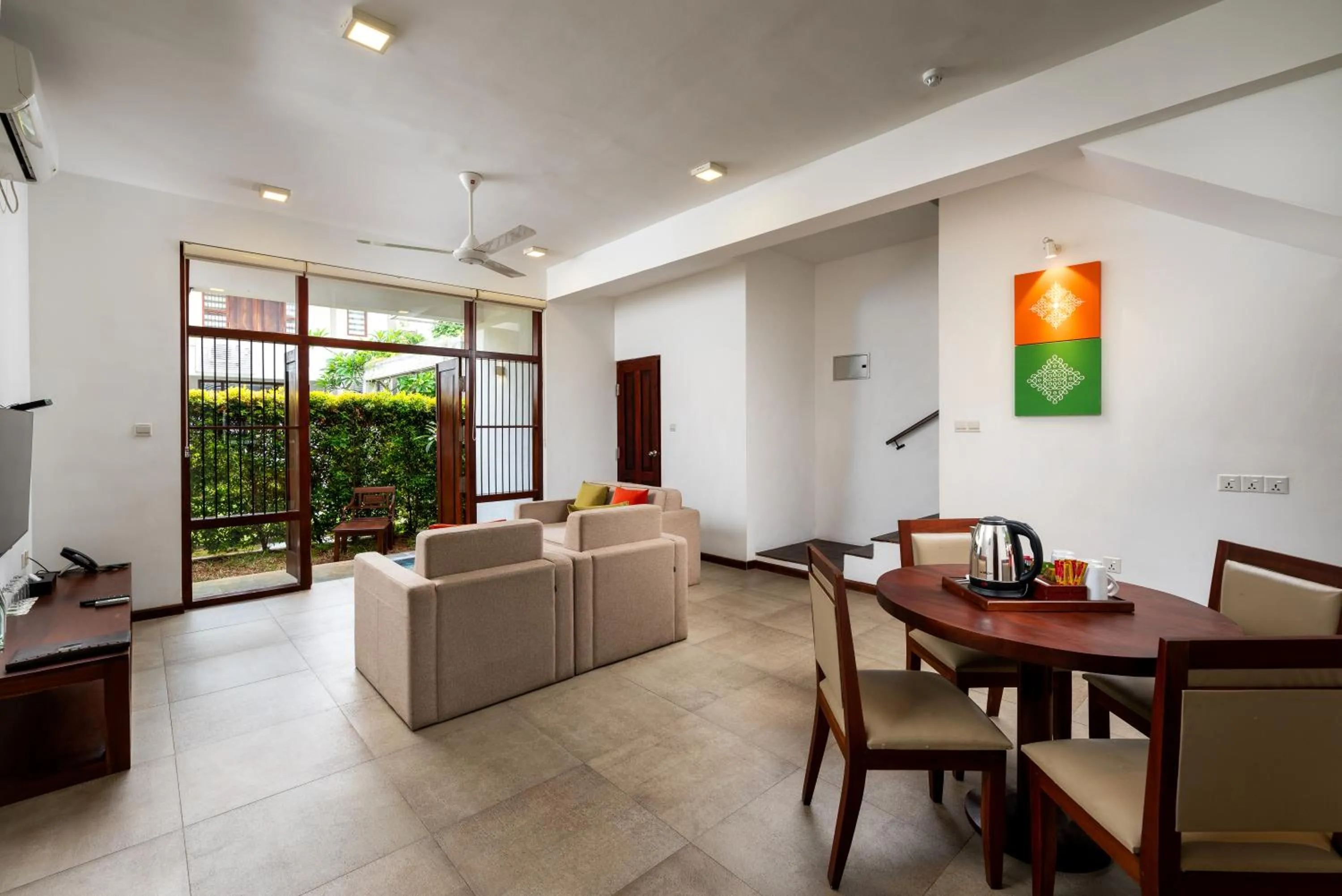 TV and multimedia in The Thinnai Hotel - Jaffna