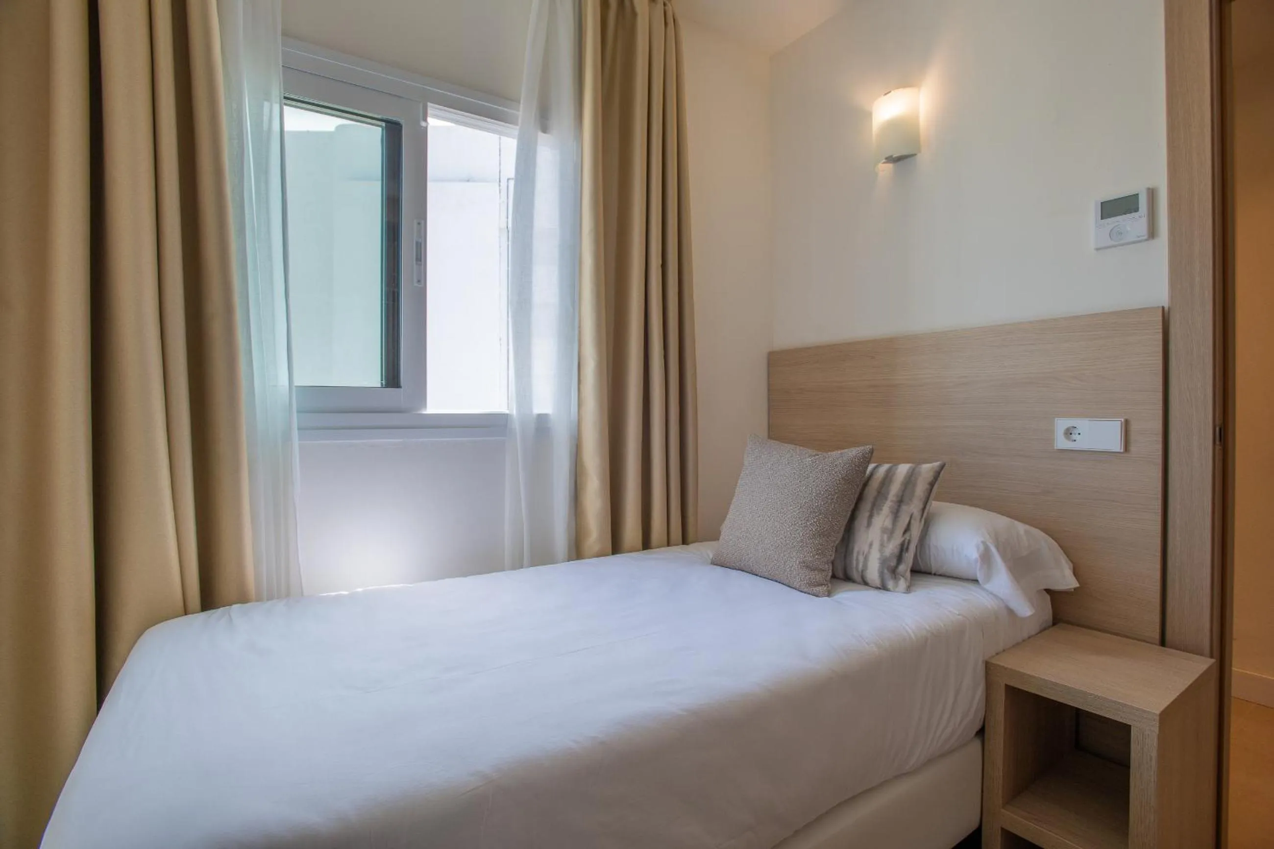 Bed in Sol de Alcudia Apartamentos