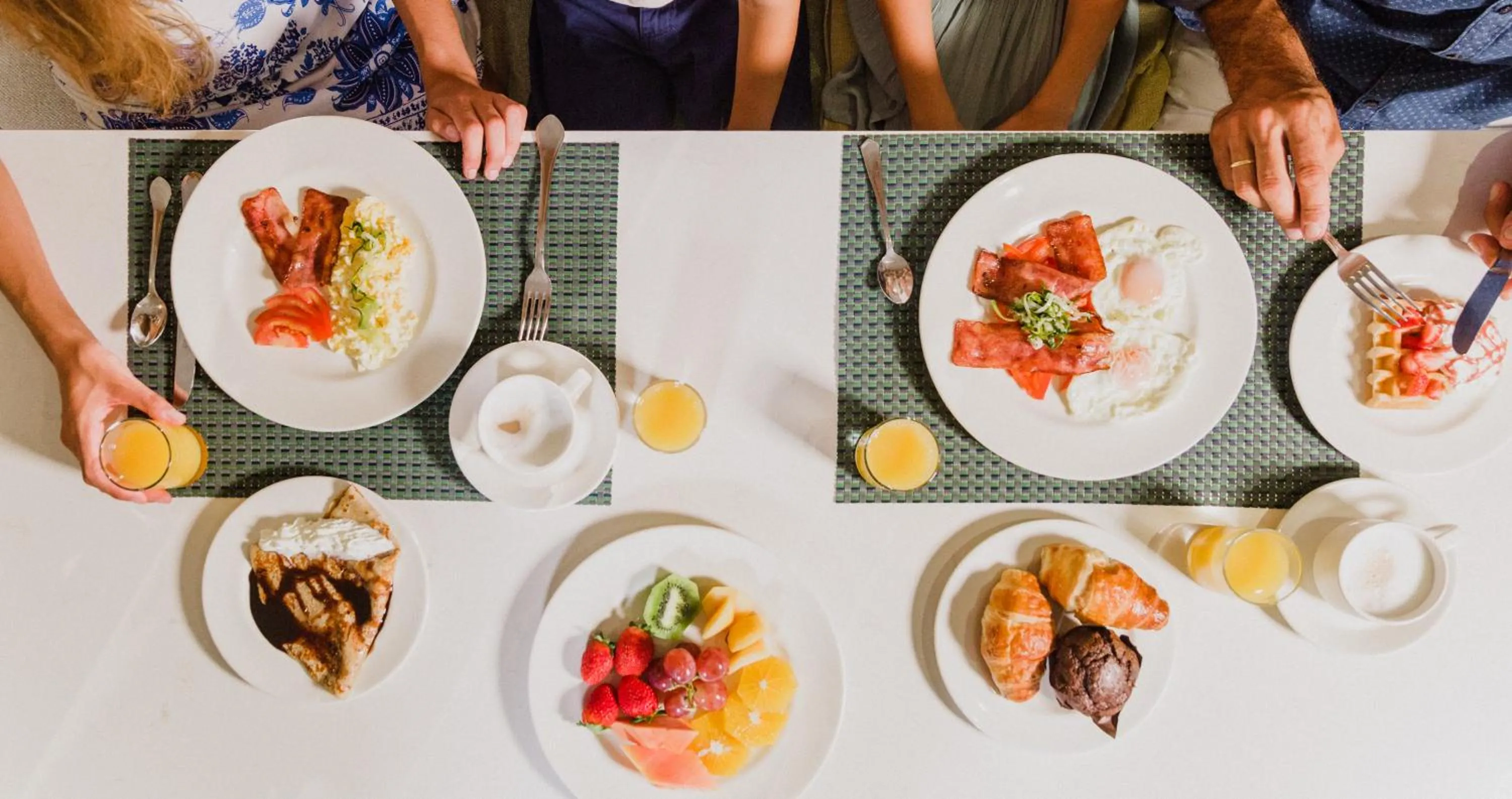 Breakfast in Sol de Alcudia Apartamentos