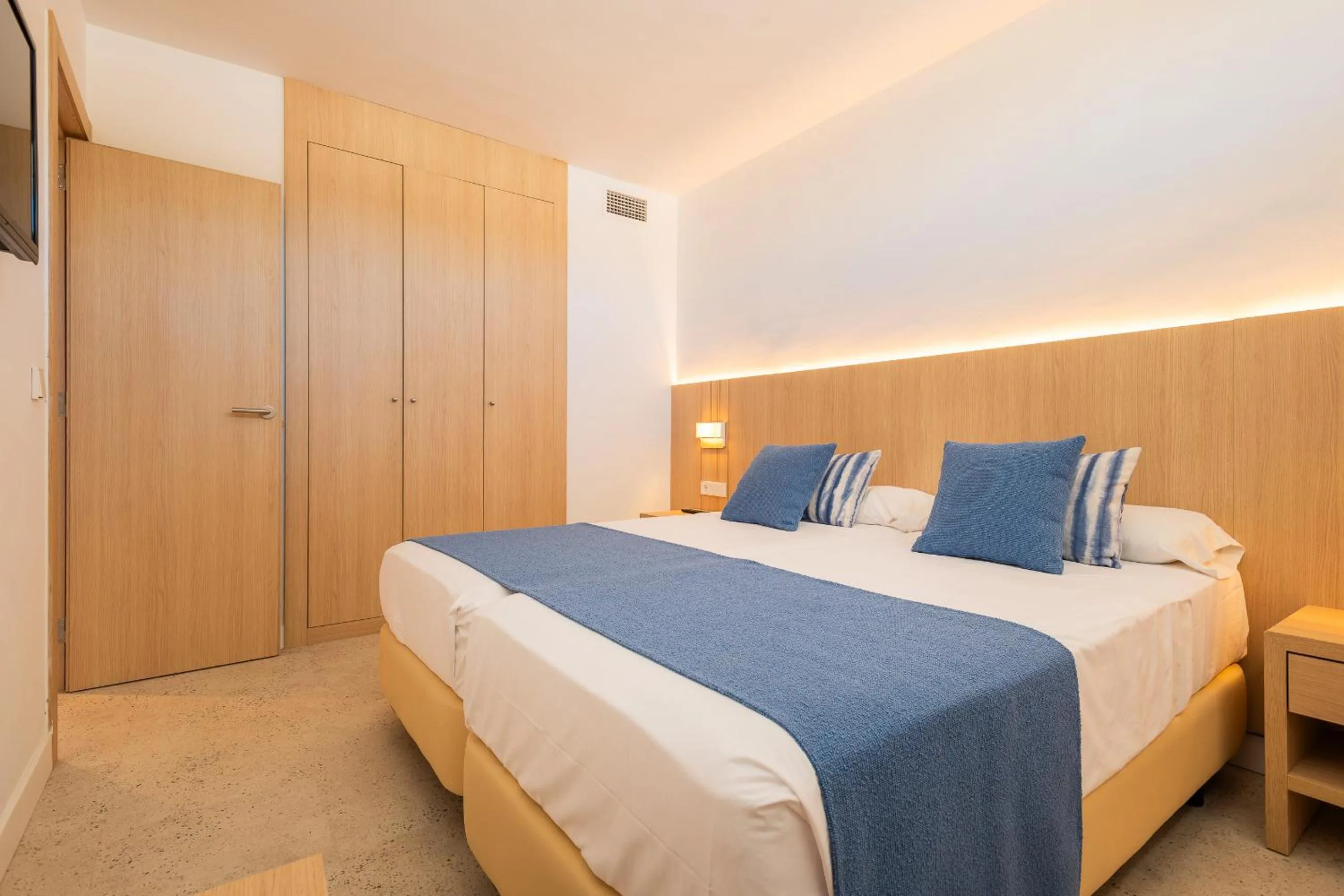 Bed in Sol de Alcudia Apartamentos