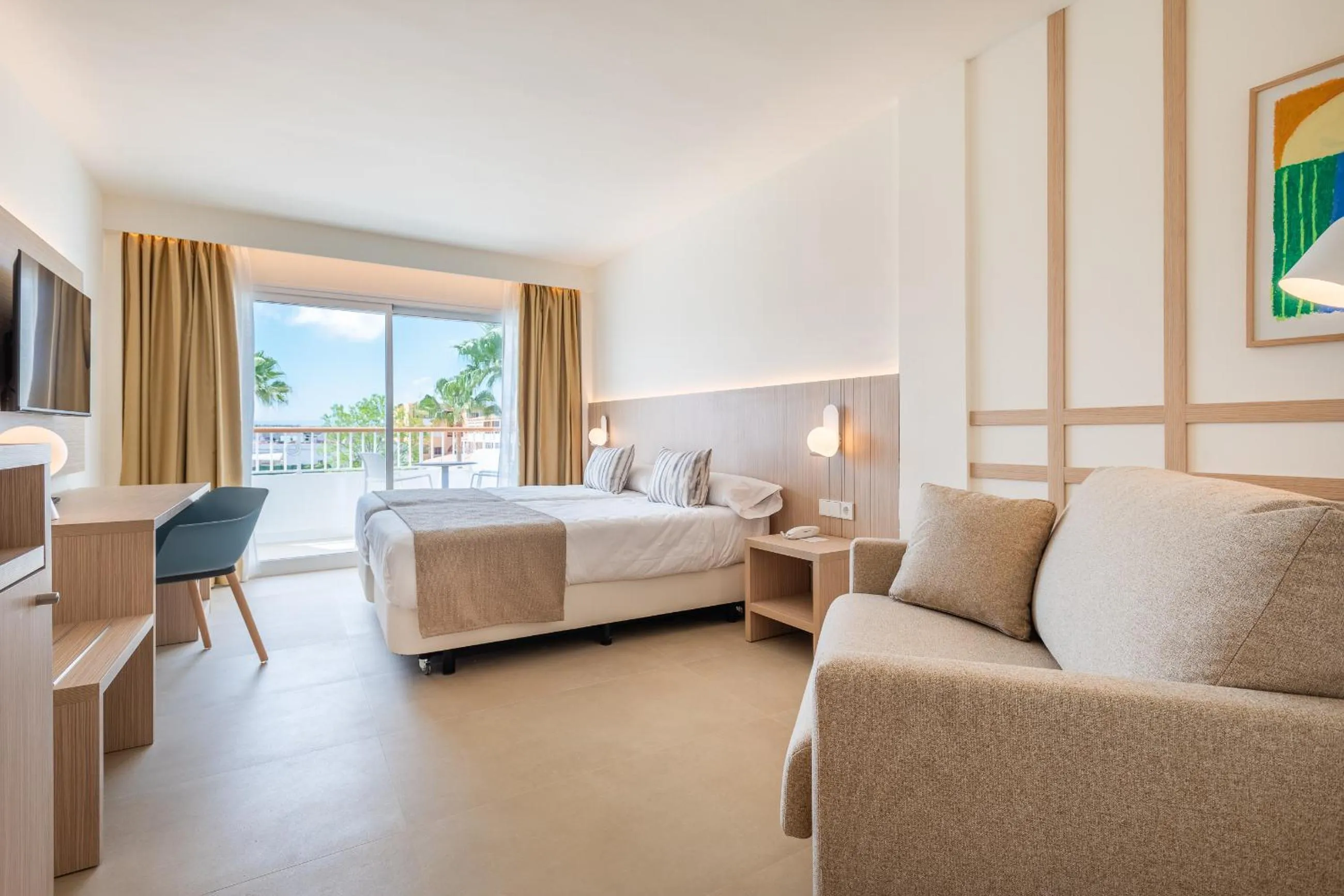 Bed in Sol de Alcudia Apartamentos