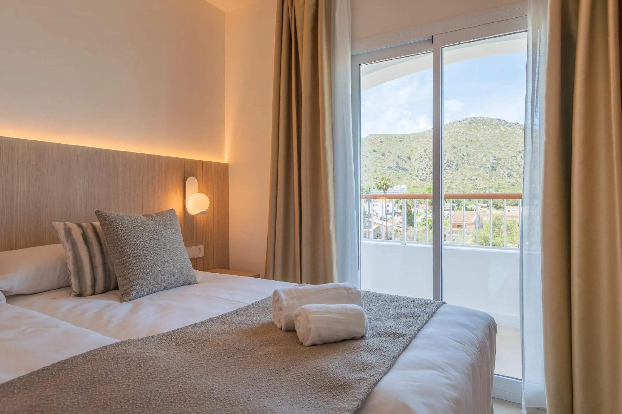 Bed in Sol de Alcudia Apartamentos