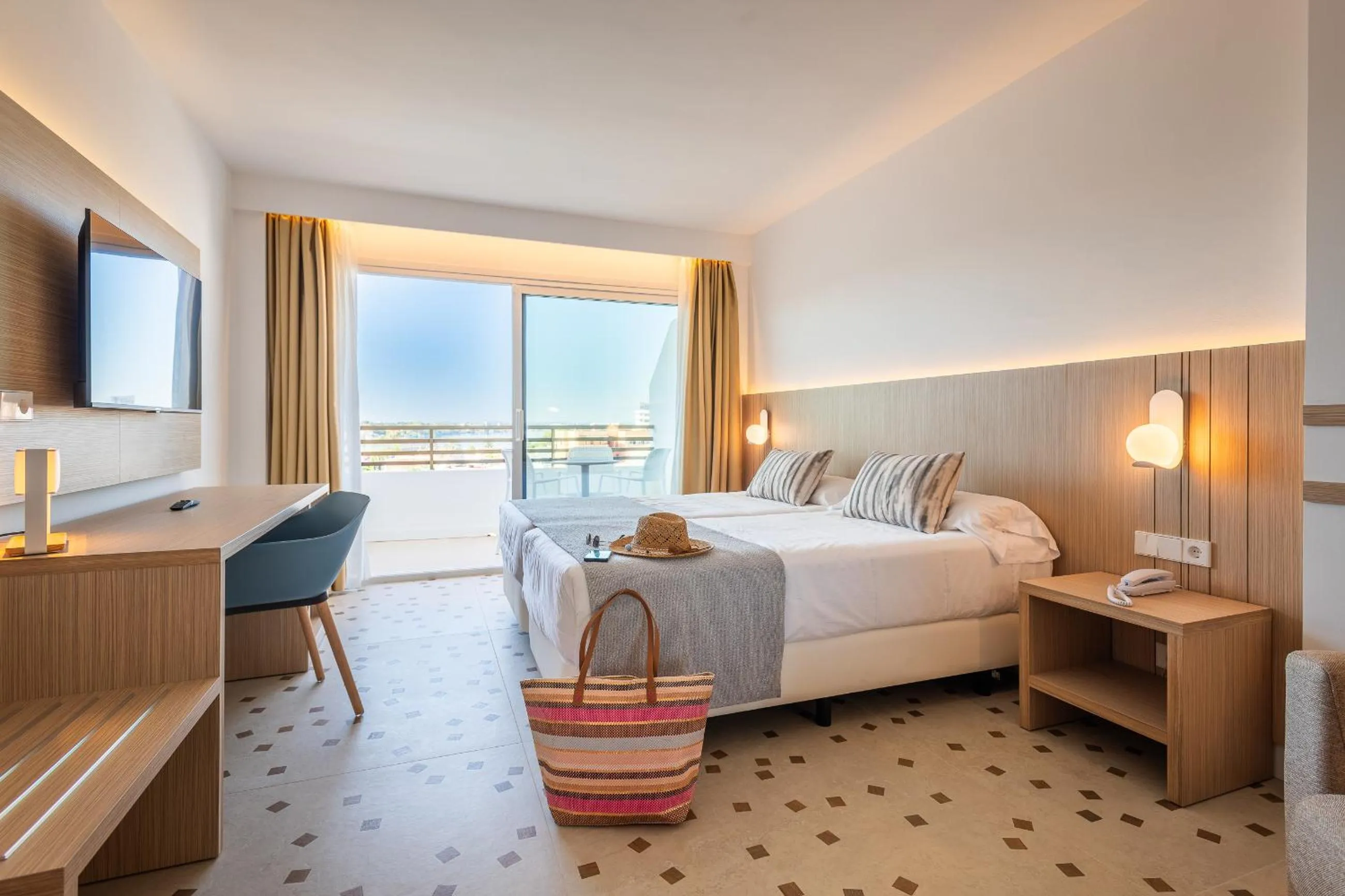 Bed in Sol de Alcudia Apartamentos