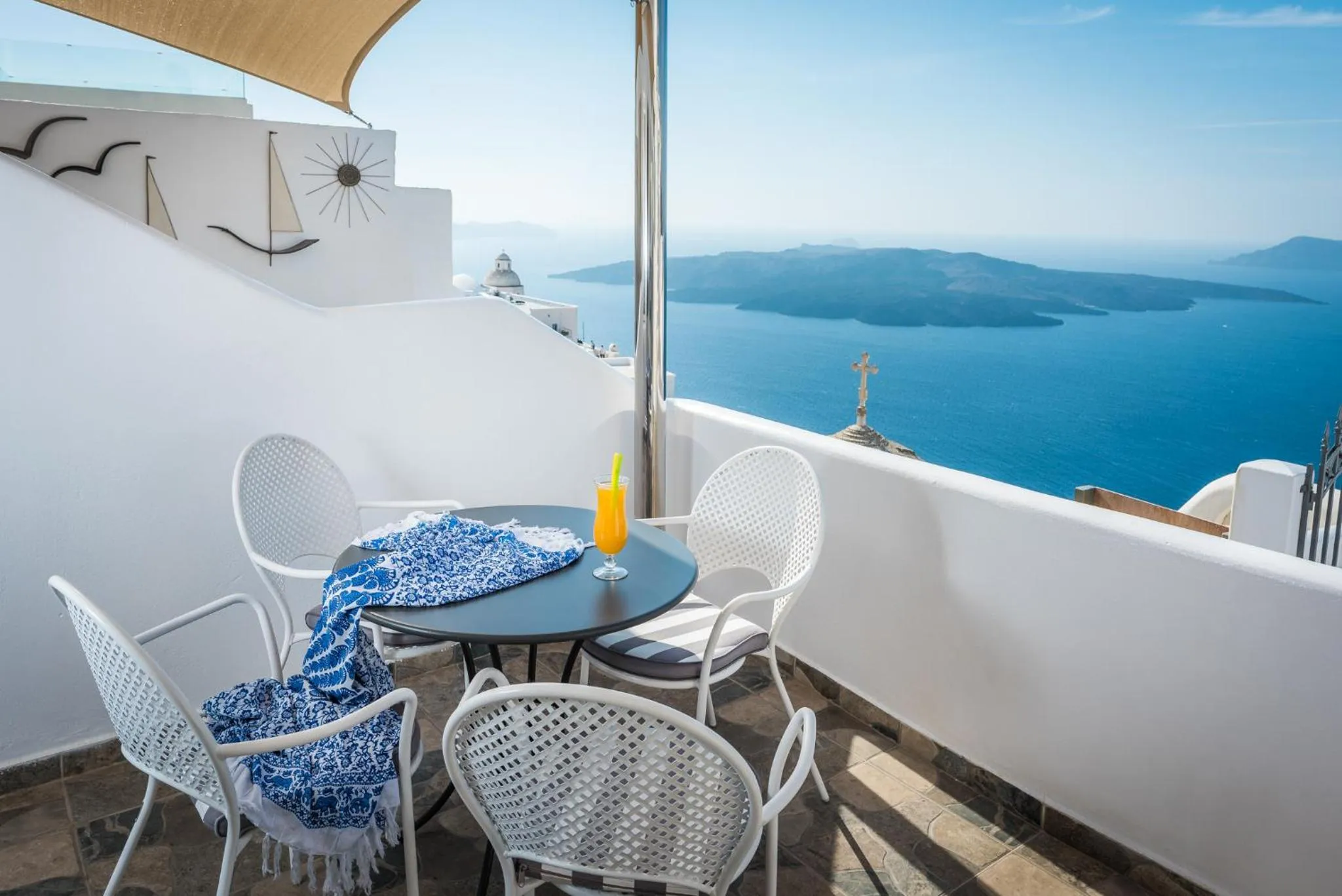 Balcony/Terrace in Angel Luxury Suites